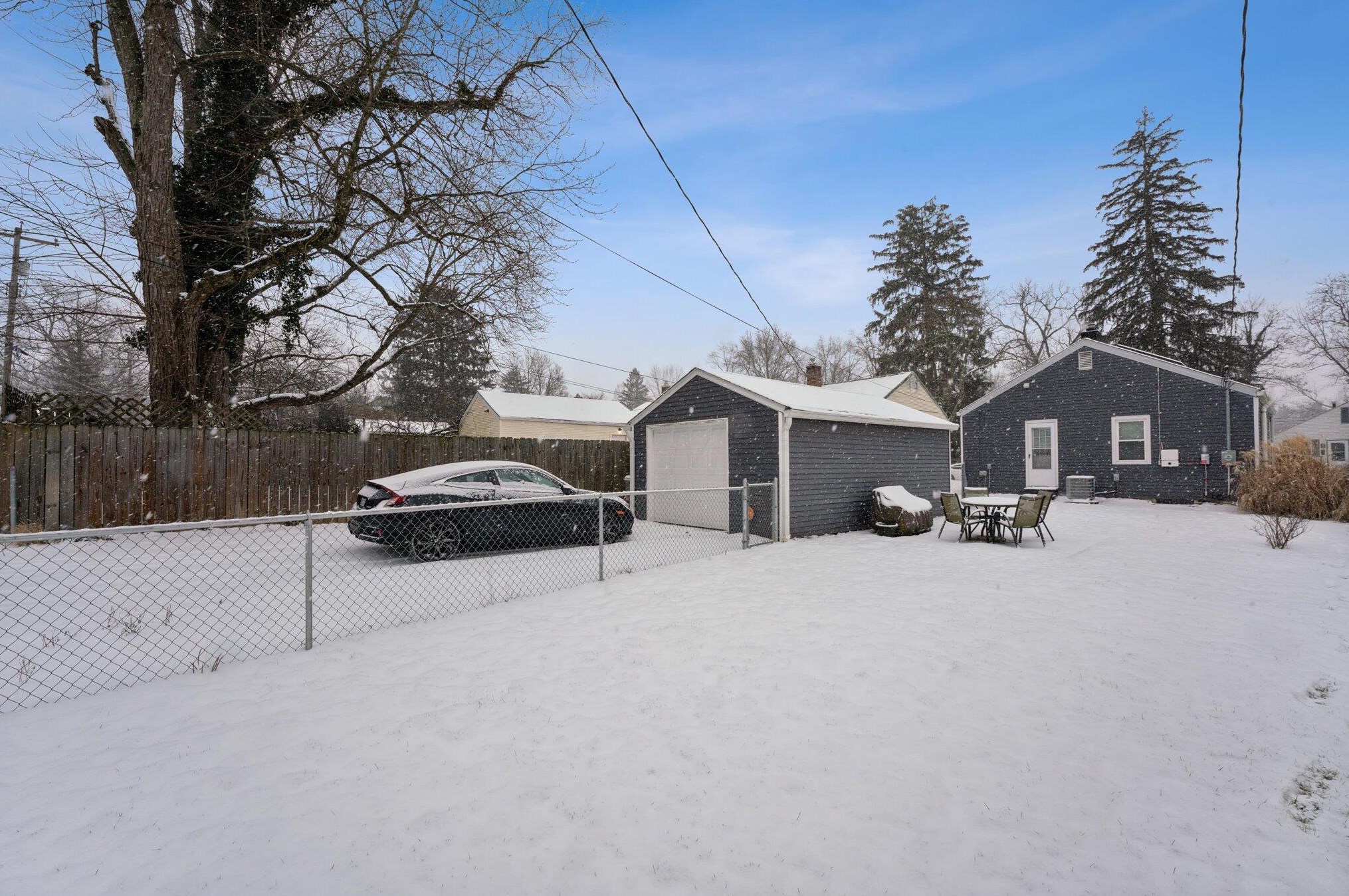 226 Kanawha Ave, Columbus OH 43214-1210 exterior