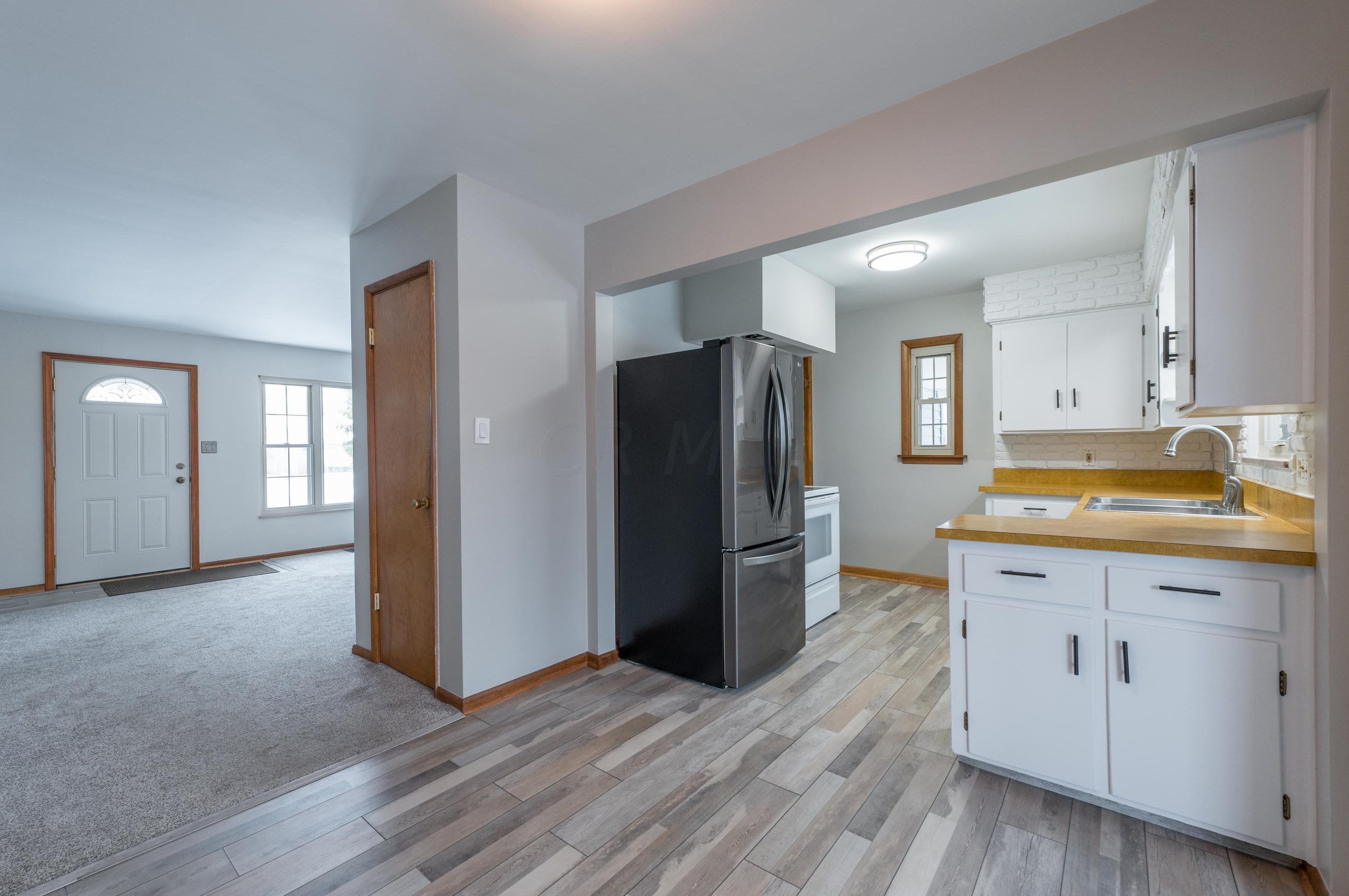 2236 Woodstock Rd, Columbus OH 43221-1844 exterior