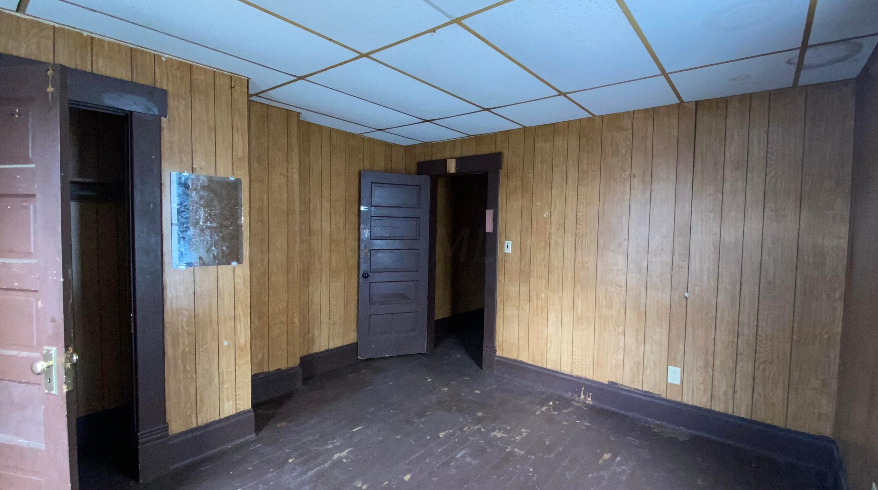 154 Oakley Ave, Columbus OH 43204-3217 exterior