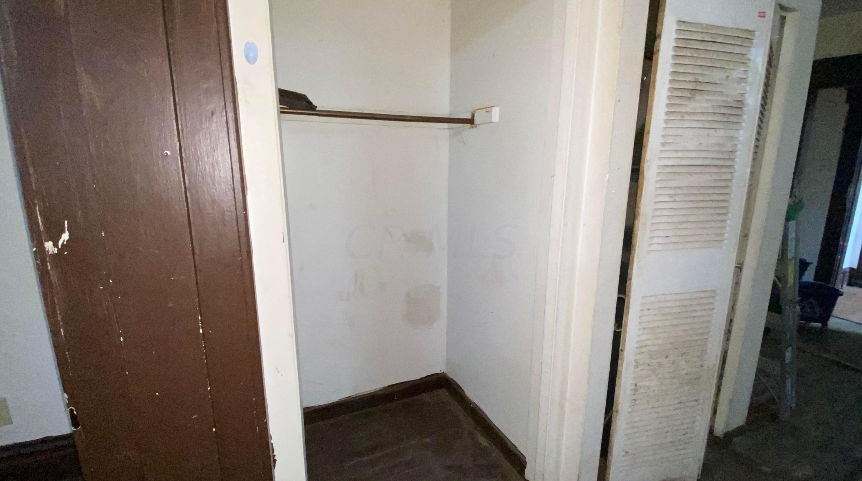 154 Oakley Ave, Columbus OH 43204-3217 exterior