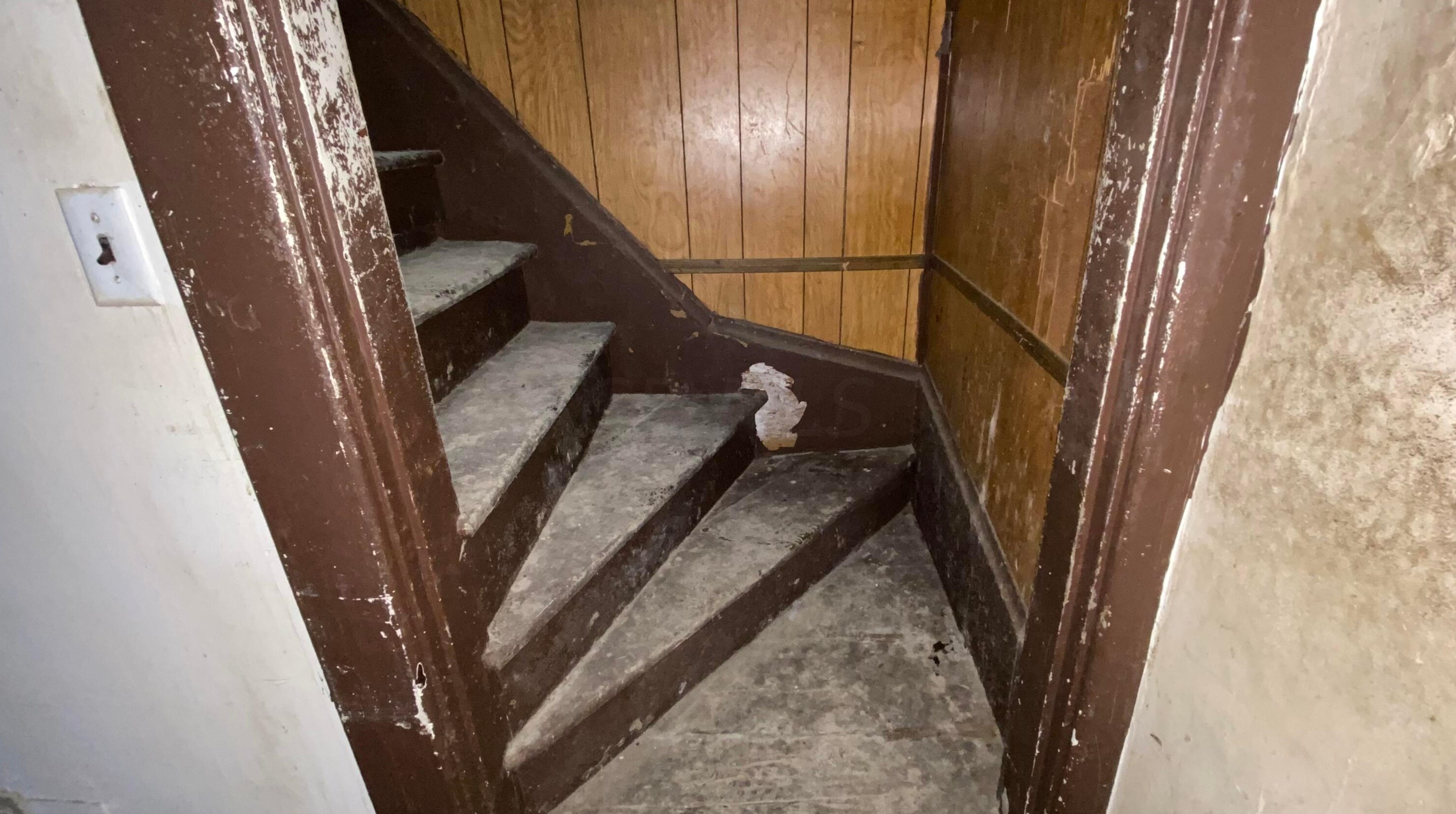 154 Oakley Ave, Columbus OH 43204-3217 exterior