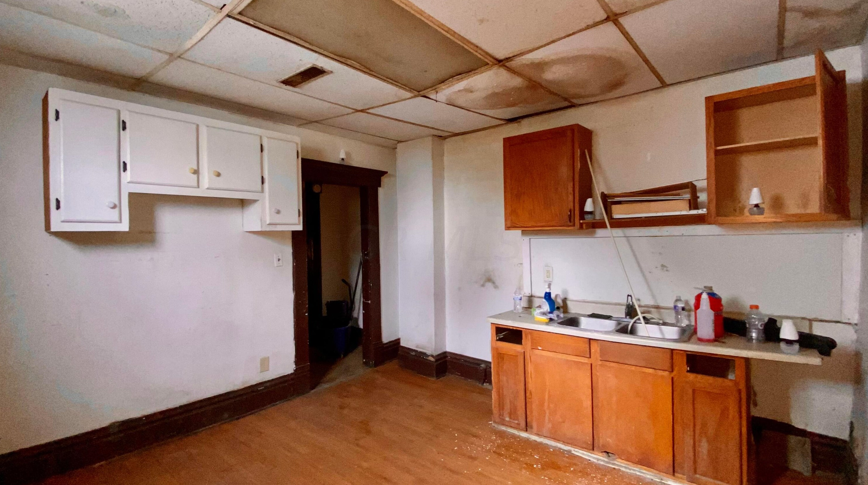 154 Oakley Ave, Columbus OH 43204-3217 exterior