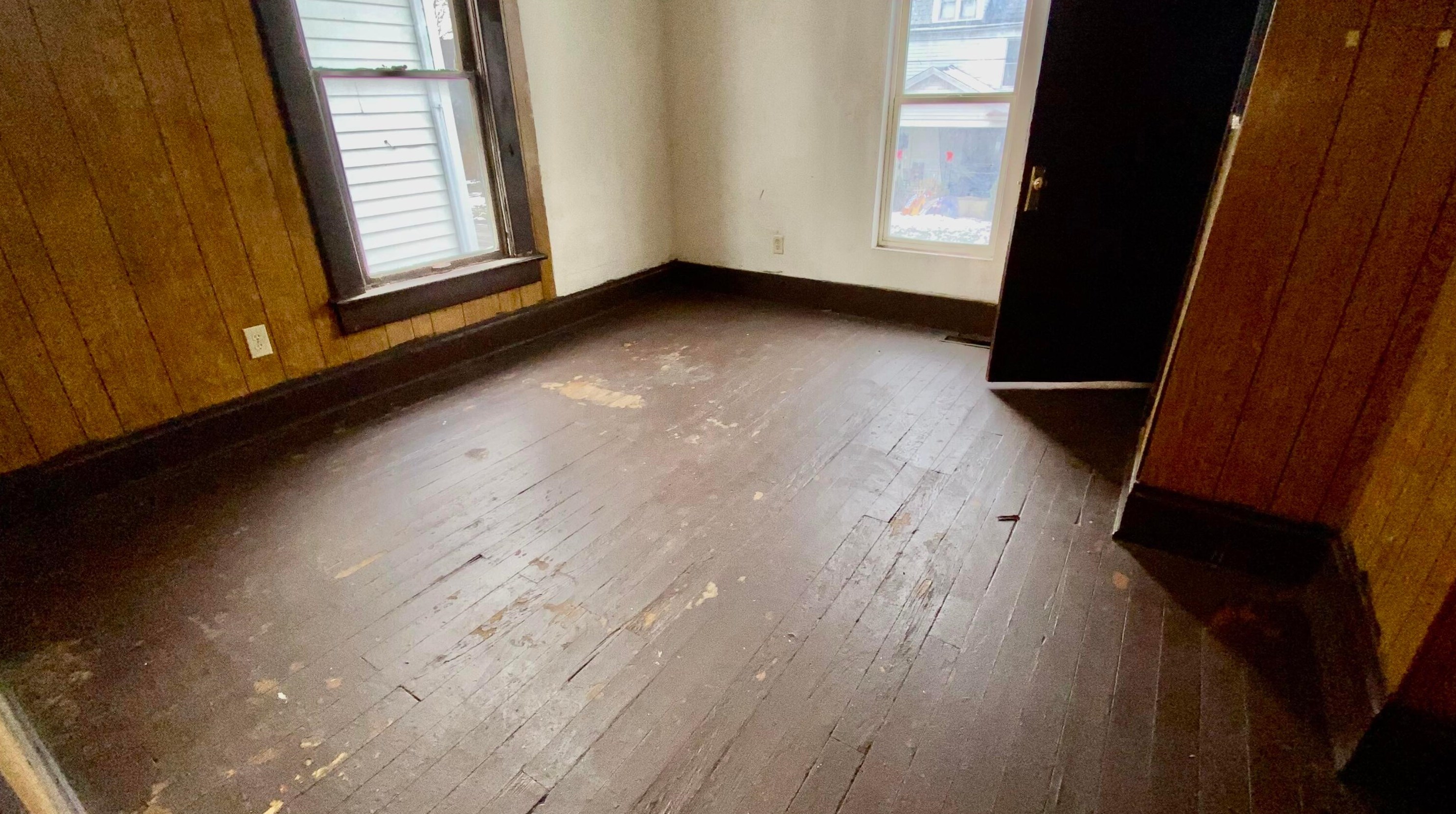 154 Oakley Ave, Columbus OH 43204-3217 exterior