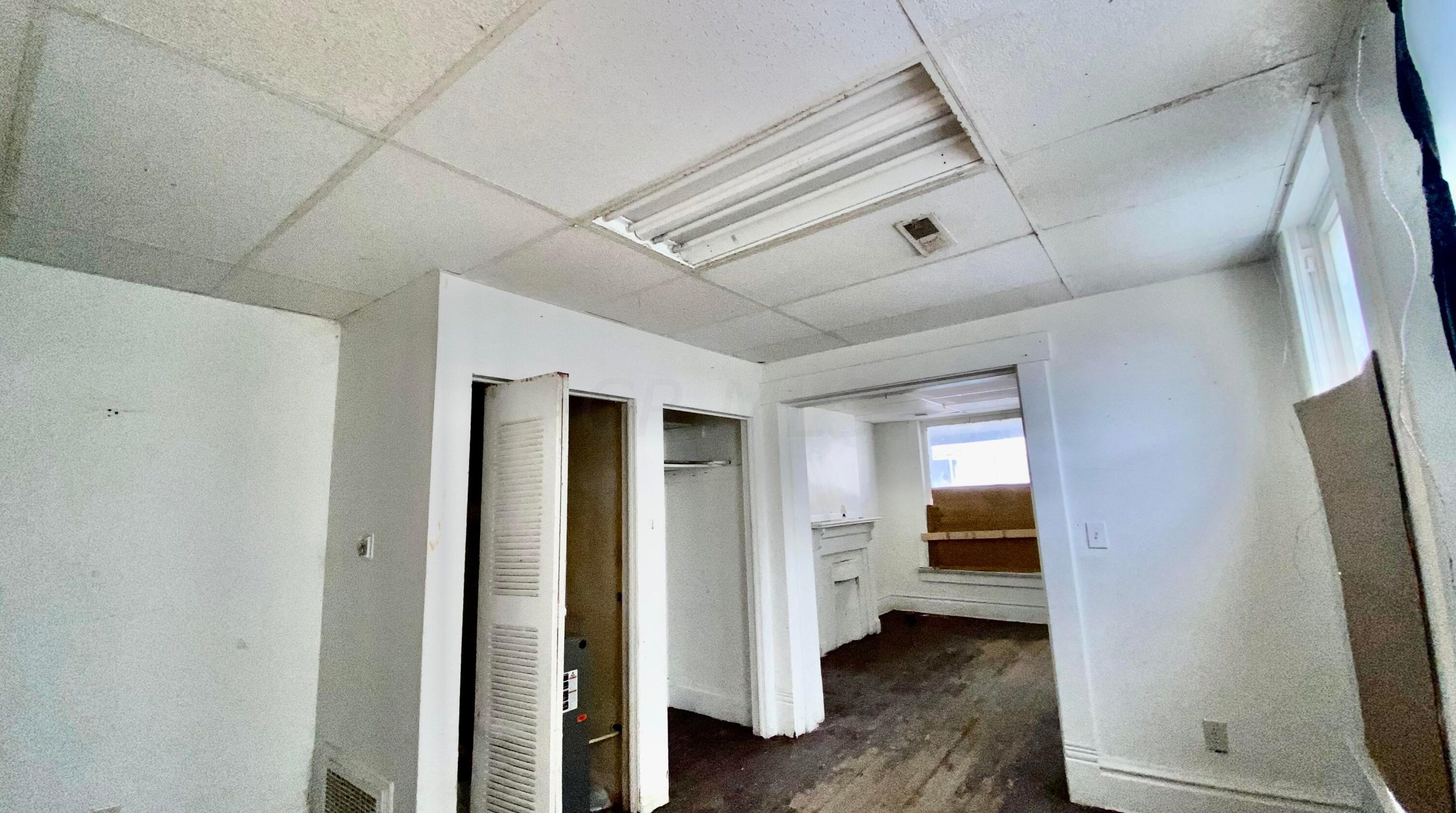 154 Oakley Ave, Columbus OH 43204-3217 exterior