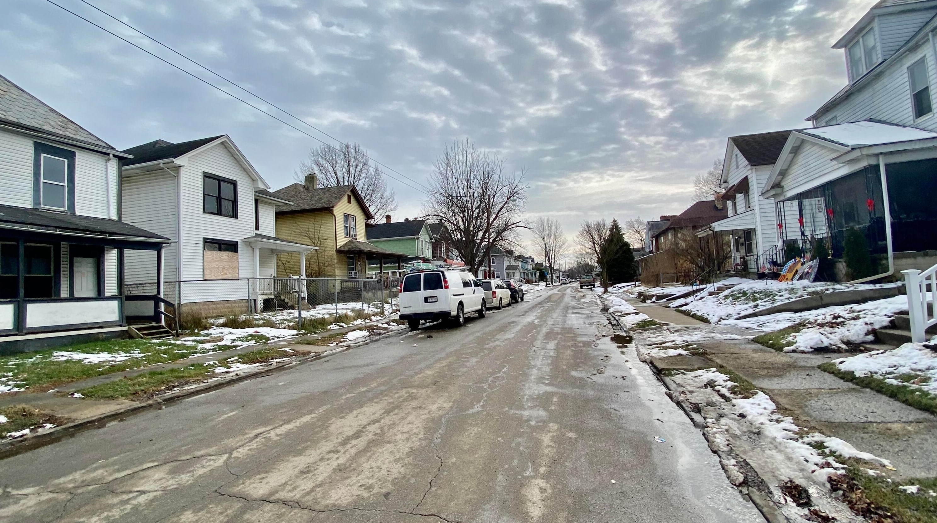 154 Oakley Ave, Columbus OH 43204-3217 exterior