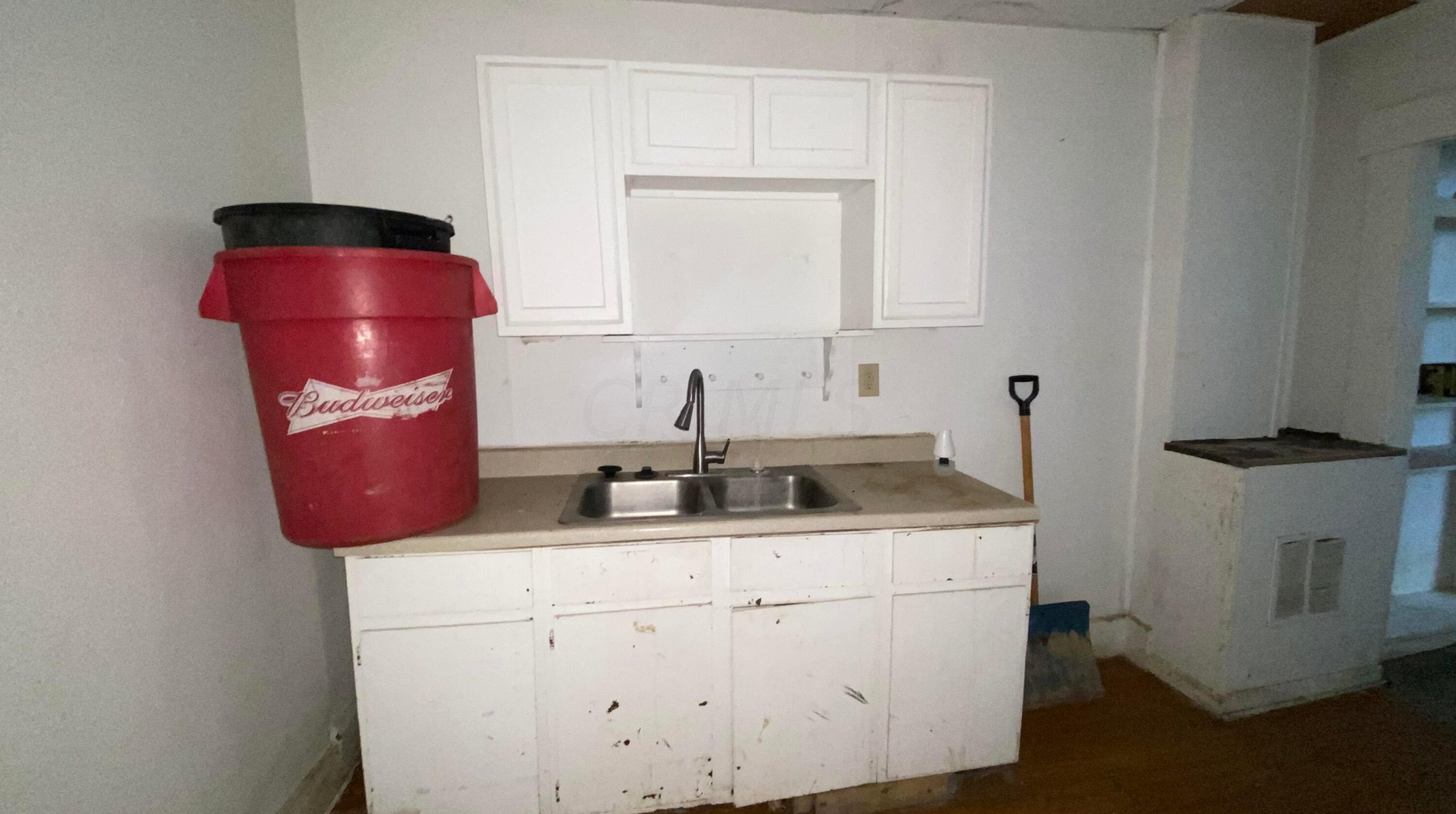 154 Oakley Ave, Columbus OH 43204-3217 exterior