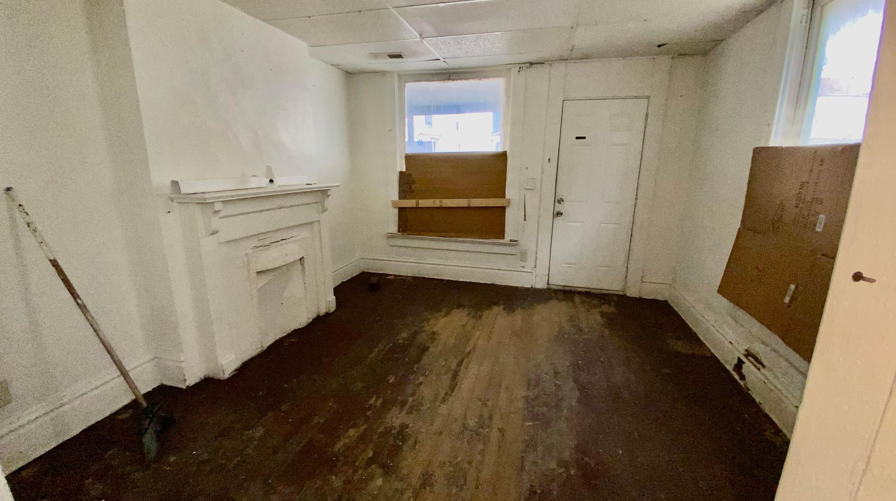 154 Oakley Ave, Columbus OH 43204-3217 exterior