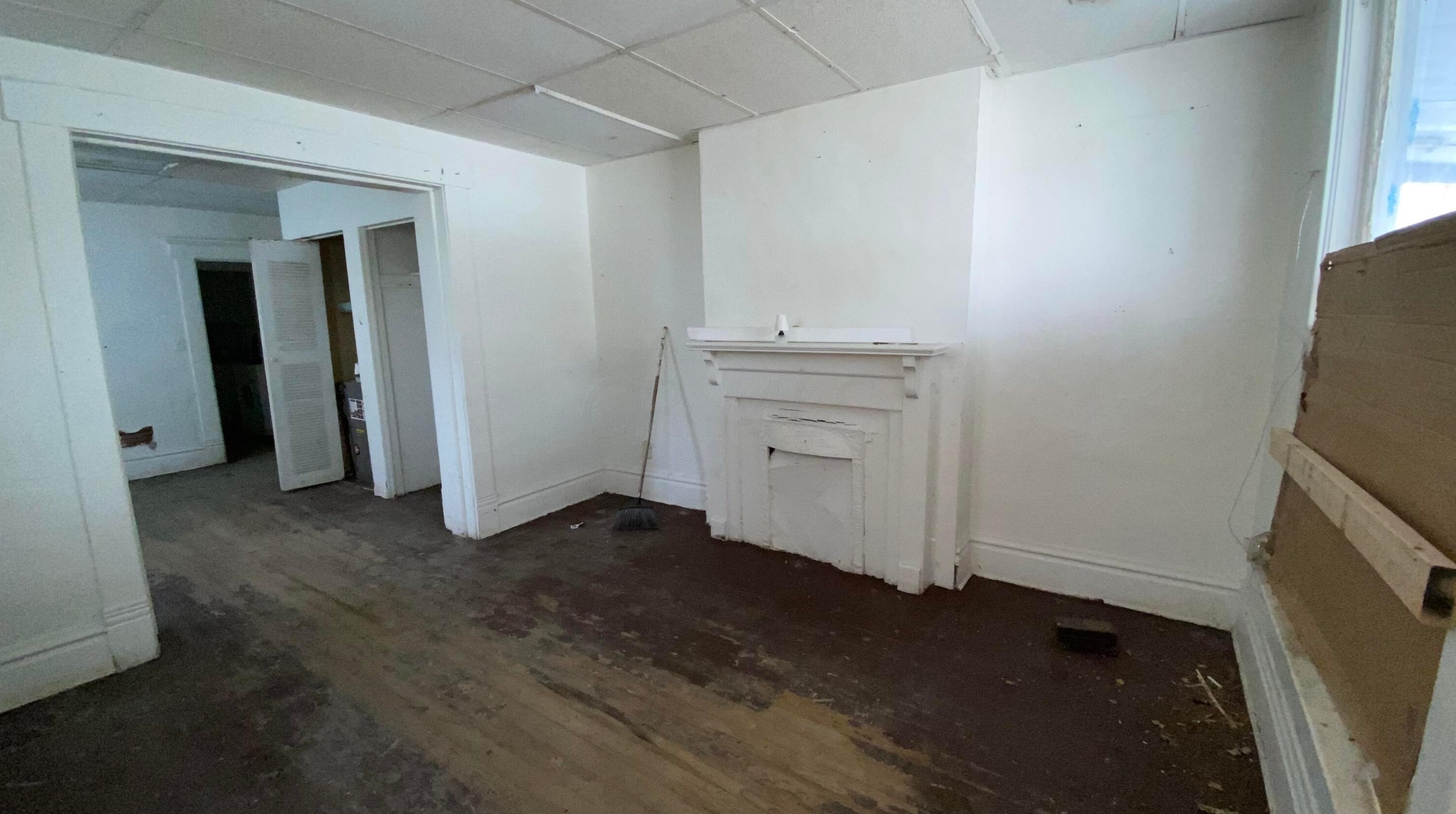 154 Oakley Ave, Columbus OH 43204-3217 exterior