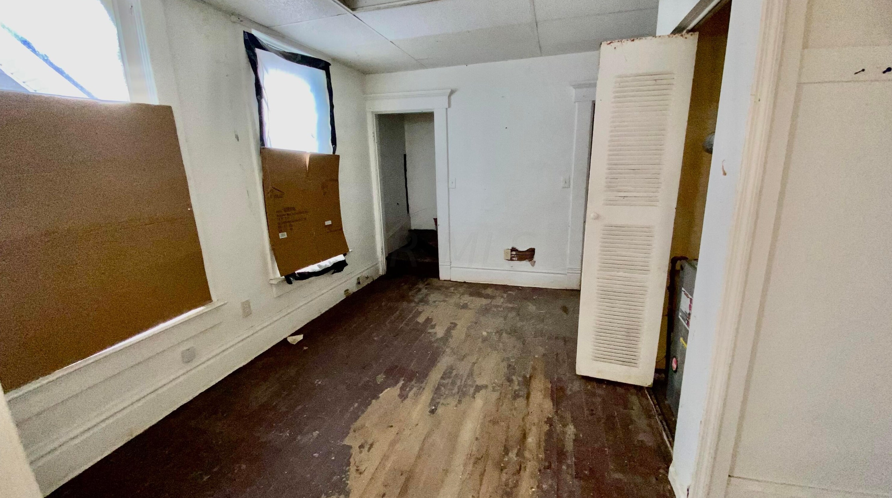 154 Oakley Ave, Columbus OH 43204-3217 exterior