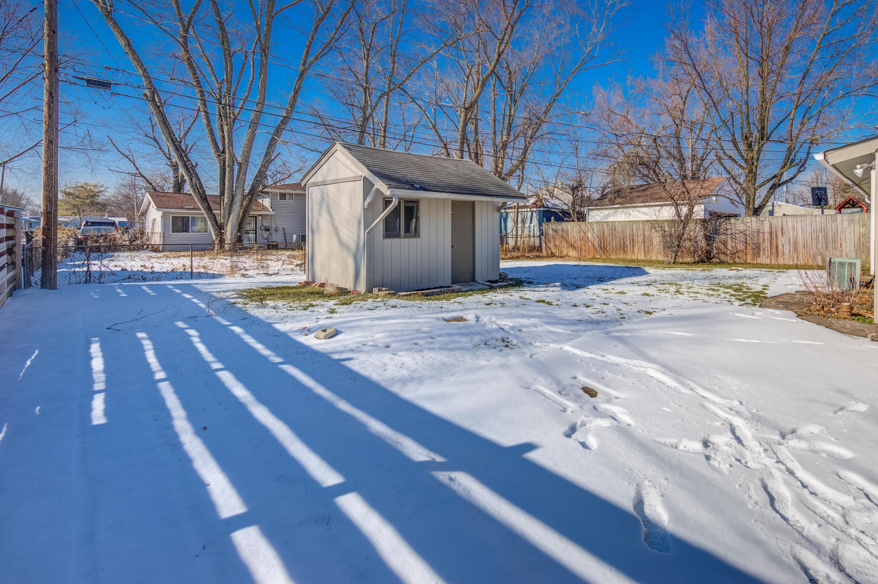 1765 Gaynor Rd, Columbus OH 43227-2544 exterior