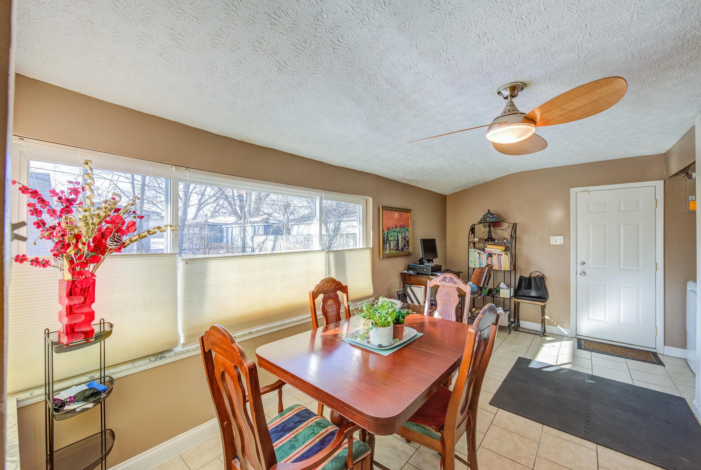 1765 Gaynor Rd, Columbus OH 43227-2544 exterior