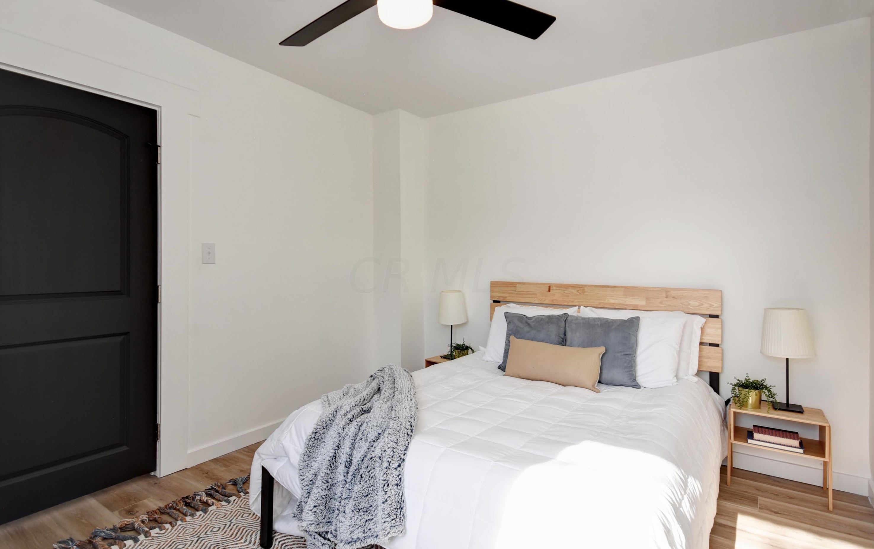 2062 Briarwood Ave, Columbus OH 43211-1301 exterior