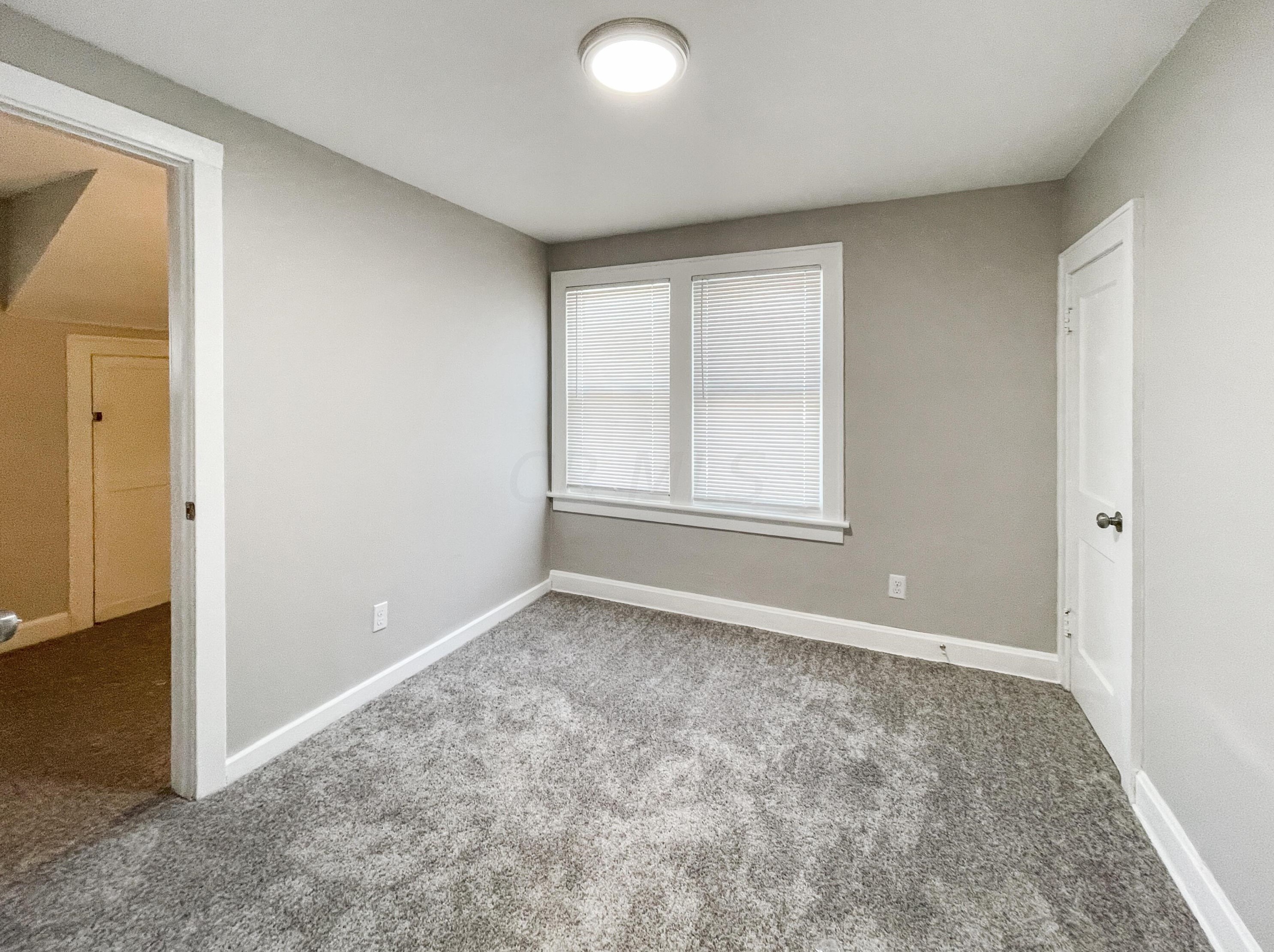 2378 Velma Ave, Columbus OH  43211-2056 exterior