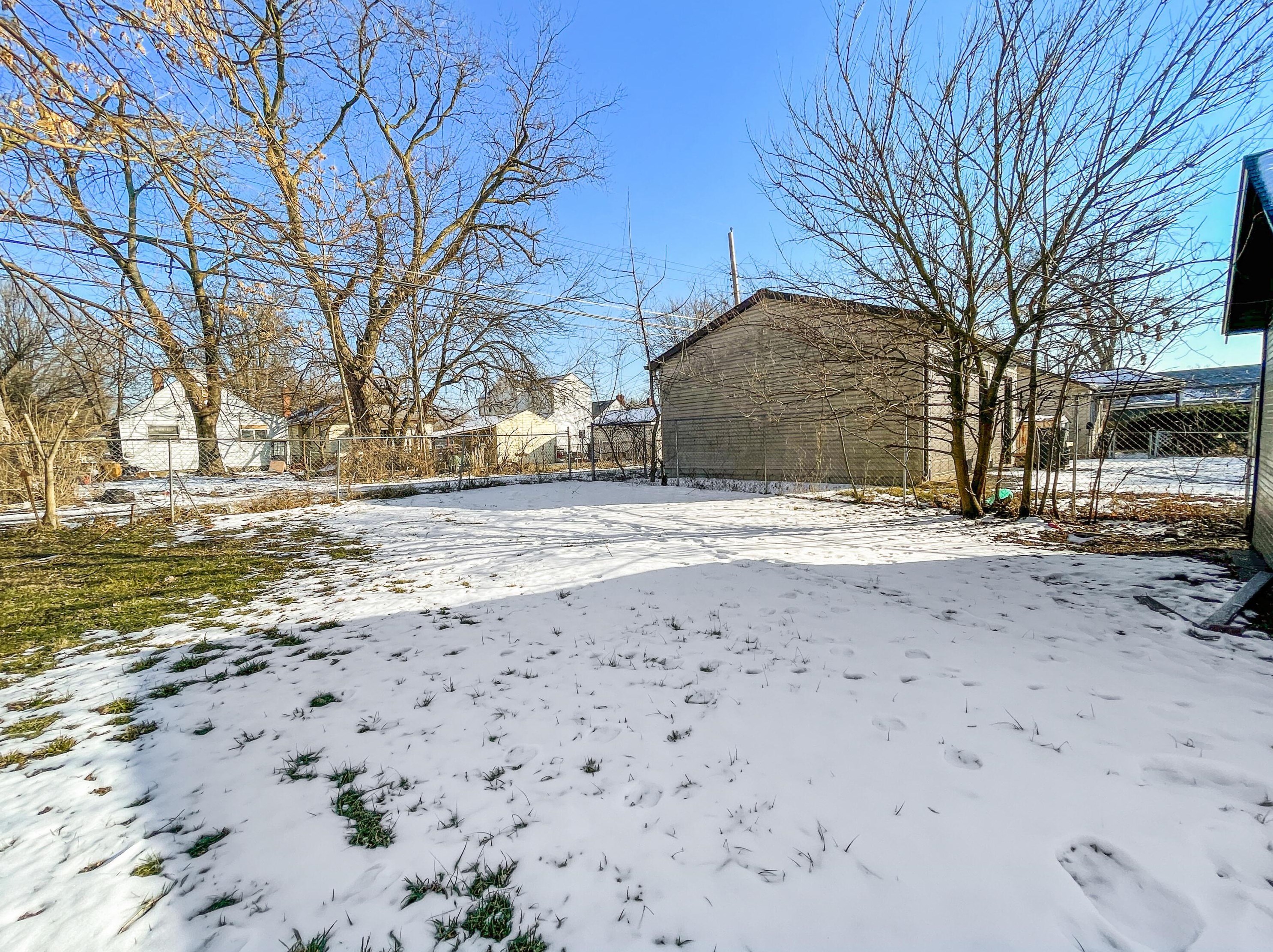 2378 Velma Ave, Columbus OH  43211-2056 exterior