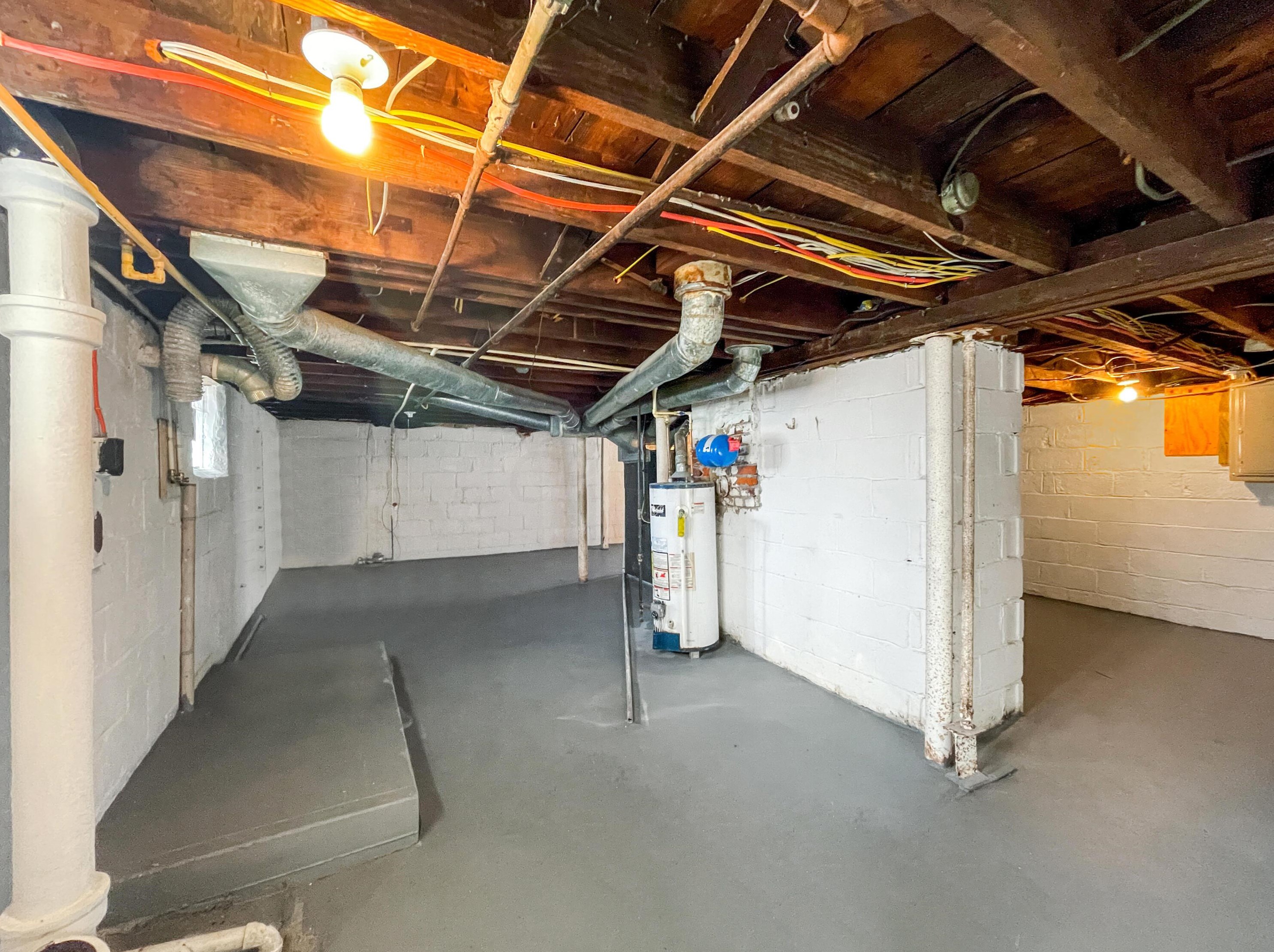 2378 Velma Ave, Columbus OH  43211-2056 exterior