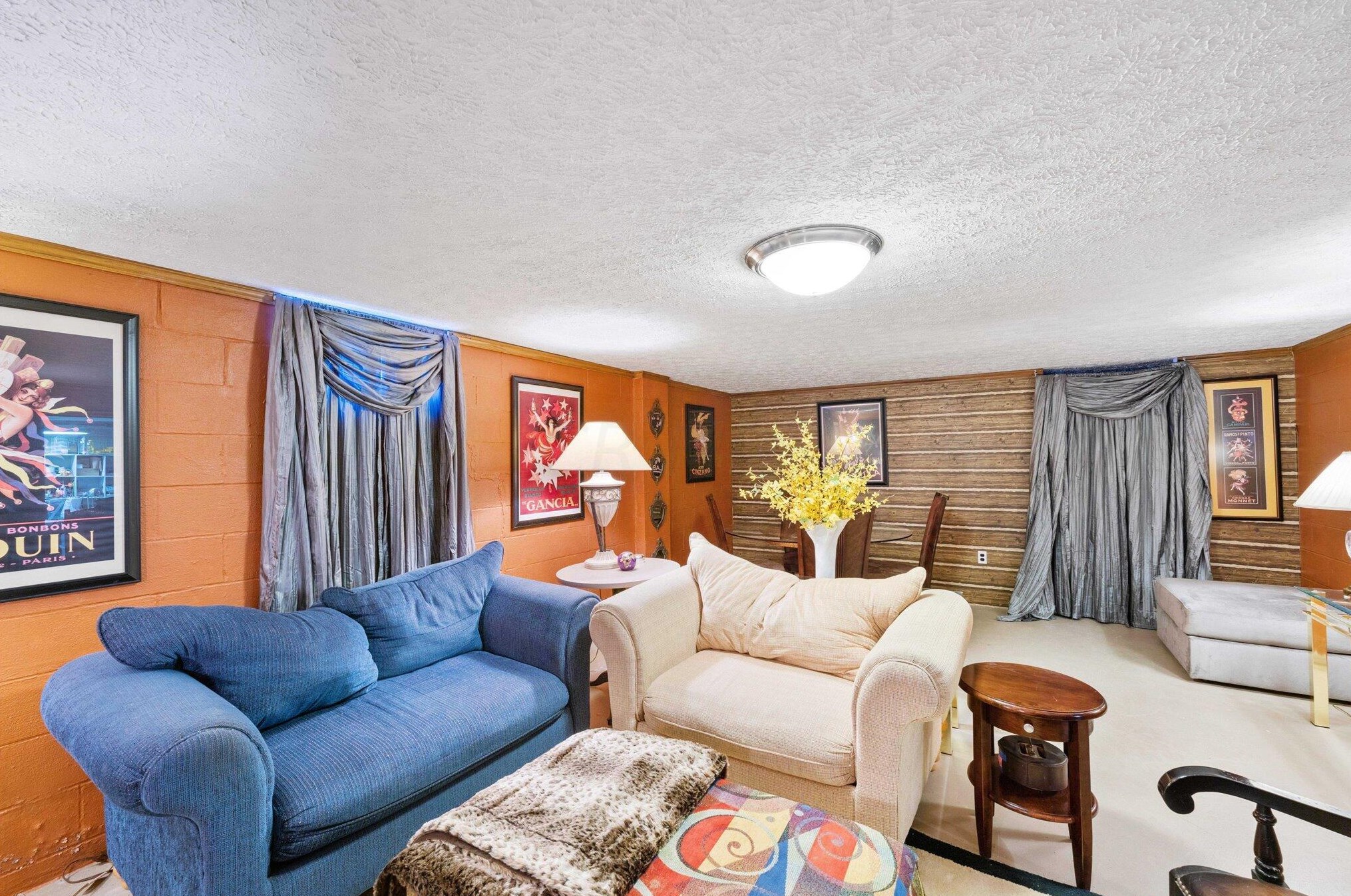 2508 Minerva Lk Rd, Columbus OH 43231-4819 exterior