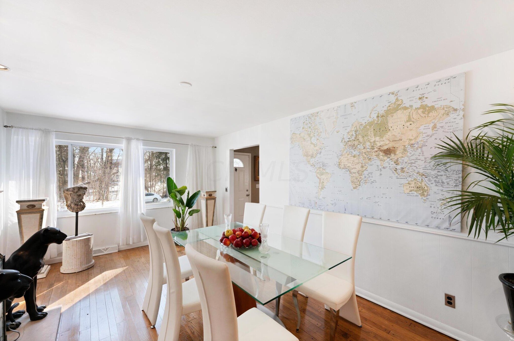 2508 Minerva Lk Rd, Columbus OH 43231-4819 exterior