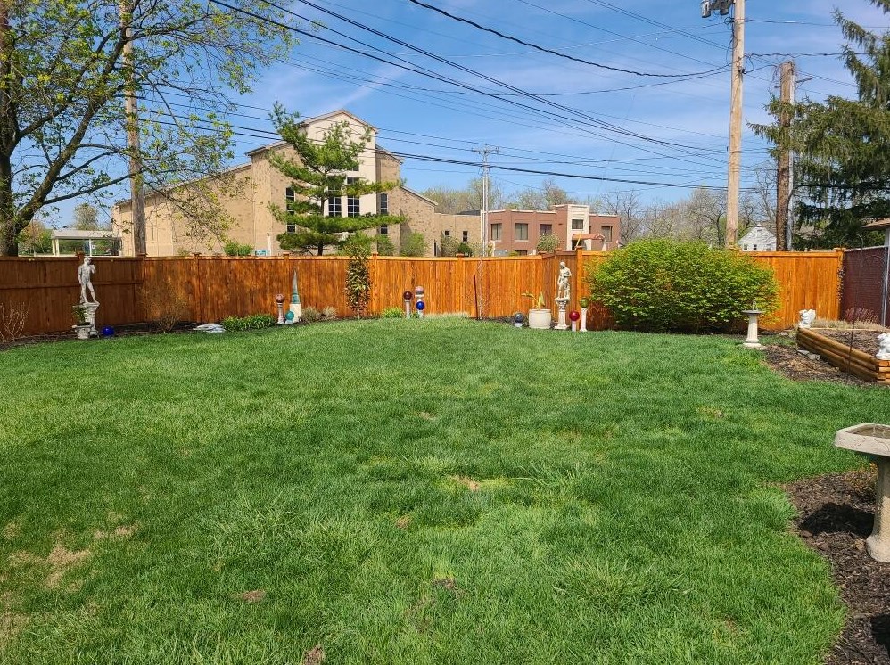 2508 Minerva Lk Rd, Columbus OH 43231-4819 exterior