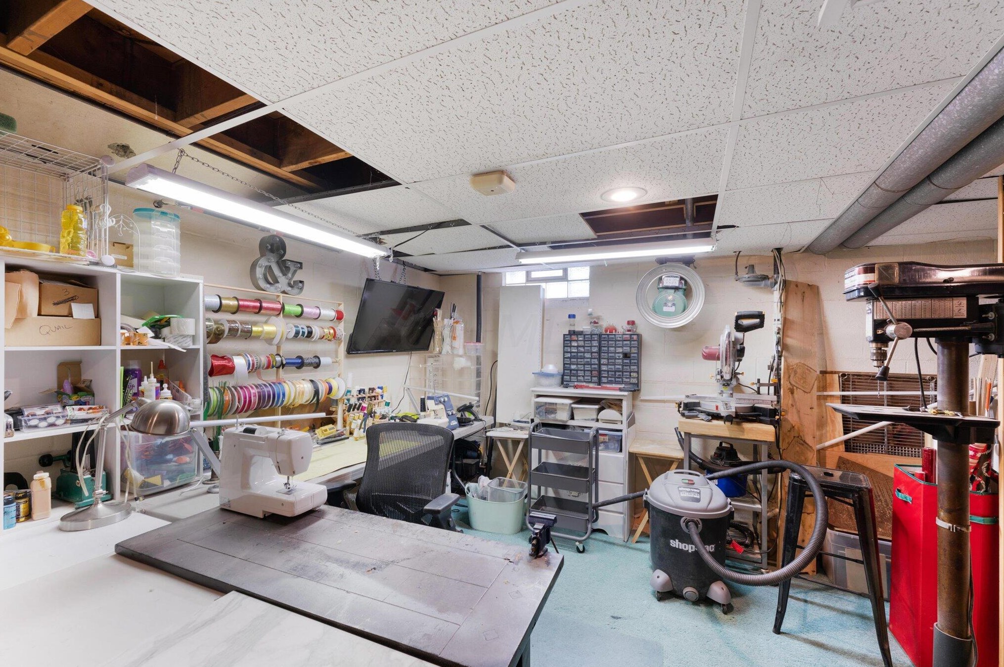 2508 Minerva Lk Rd, Columbus OH 43231-4819 exterior