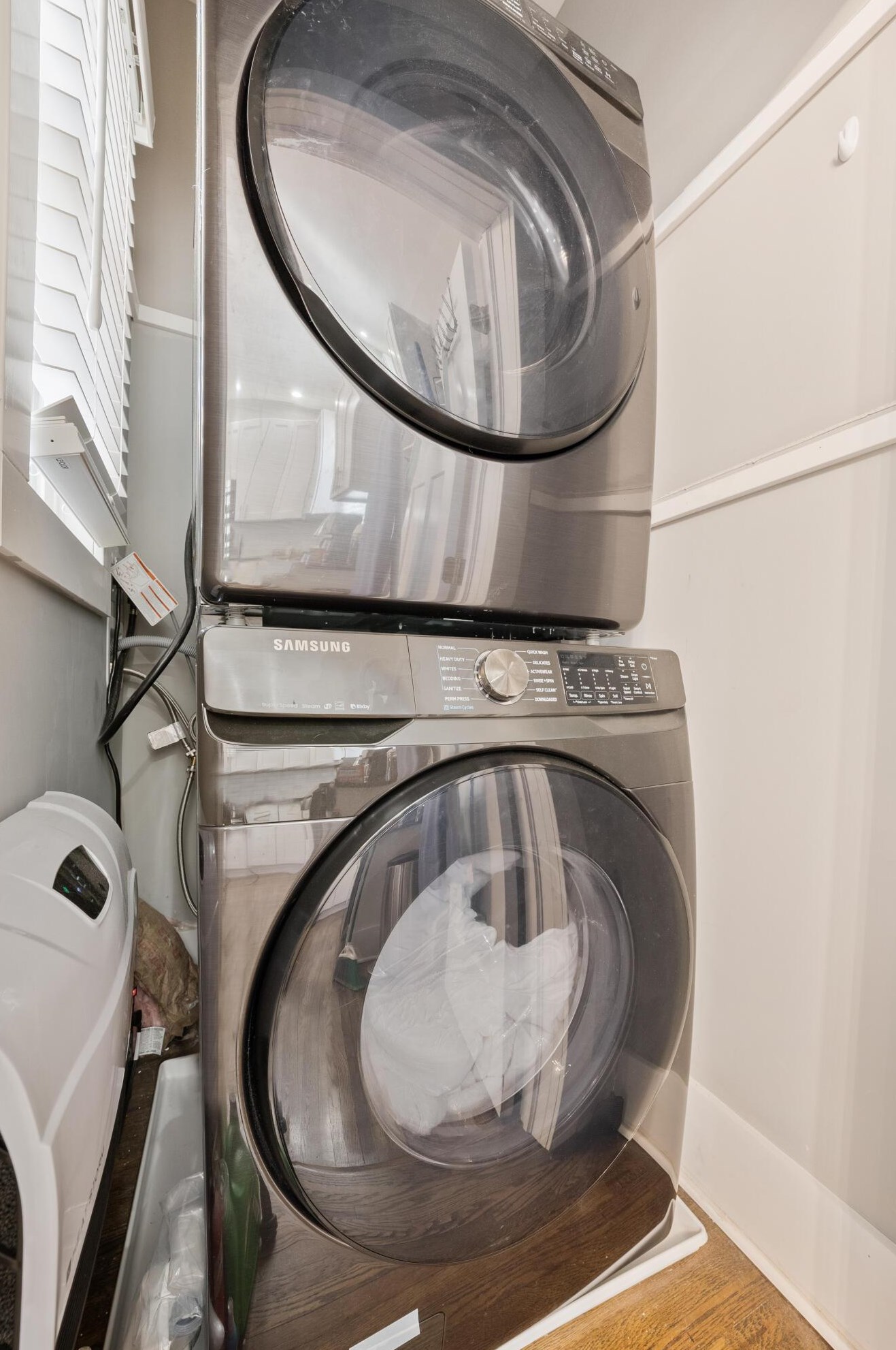 439 Deshler Ave, Columbus OH  43206-2716 exterior