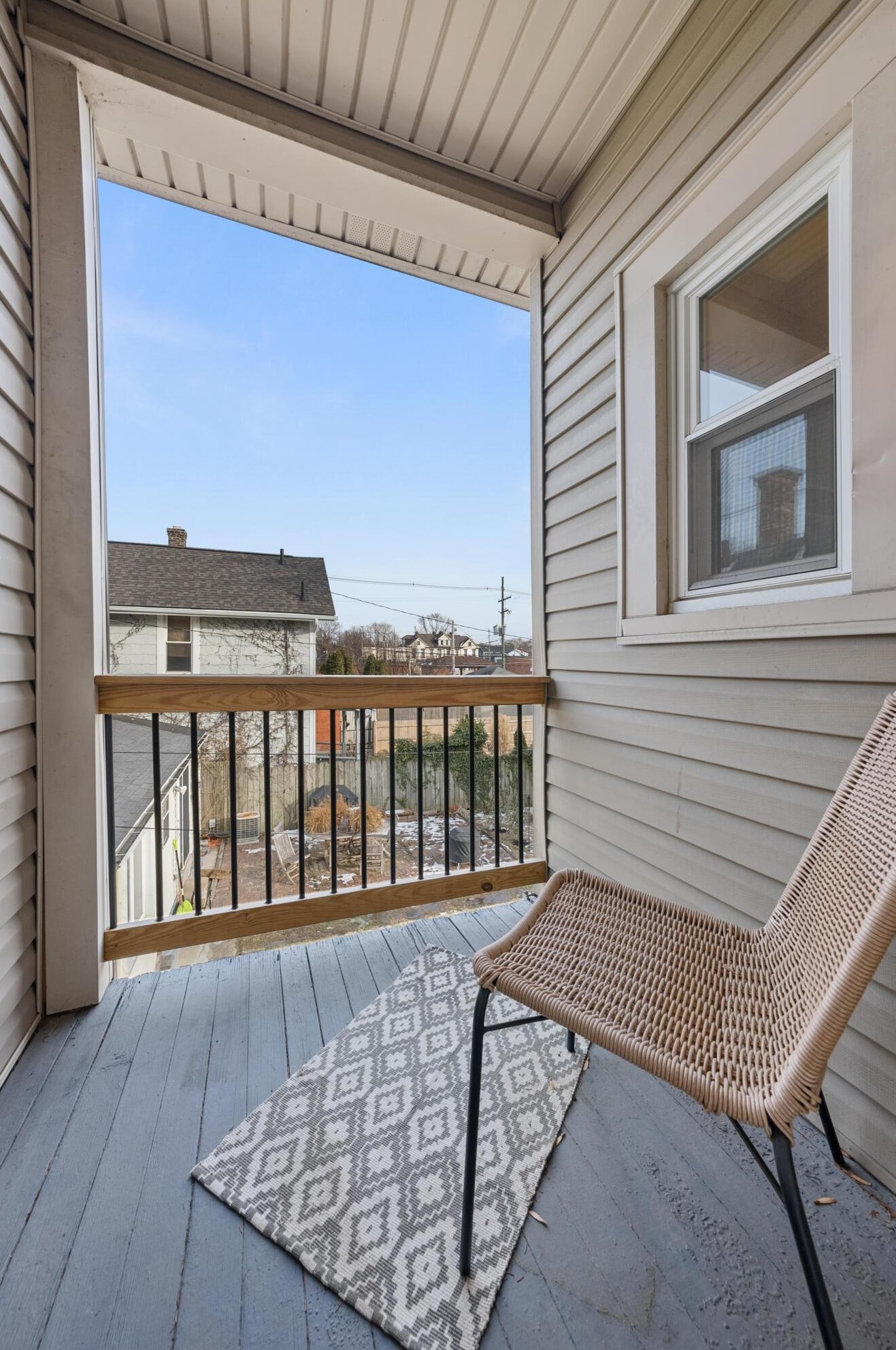 439 Deshler Ave, Columbus OH  43206-2716 exterior