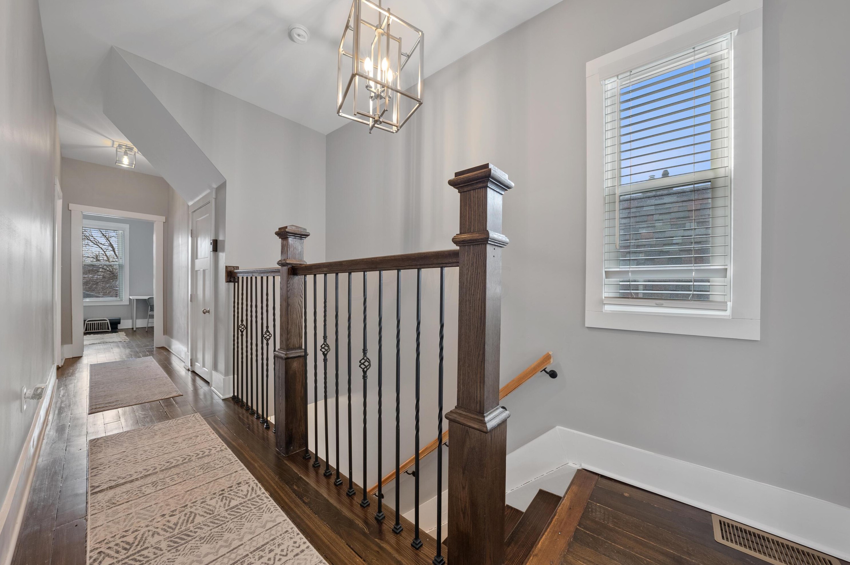 439 Deshler Ave, Columbus OH  43206-2716 exterior