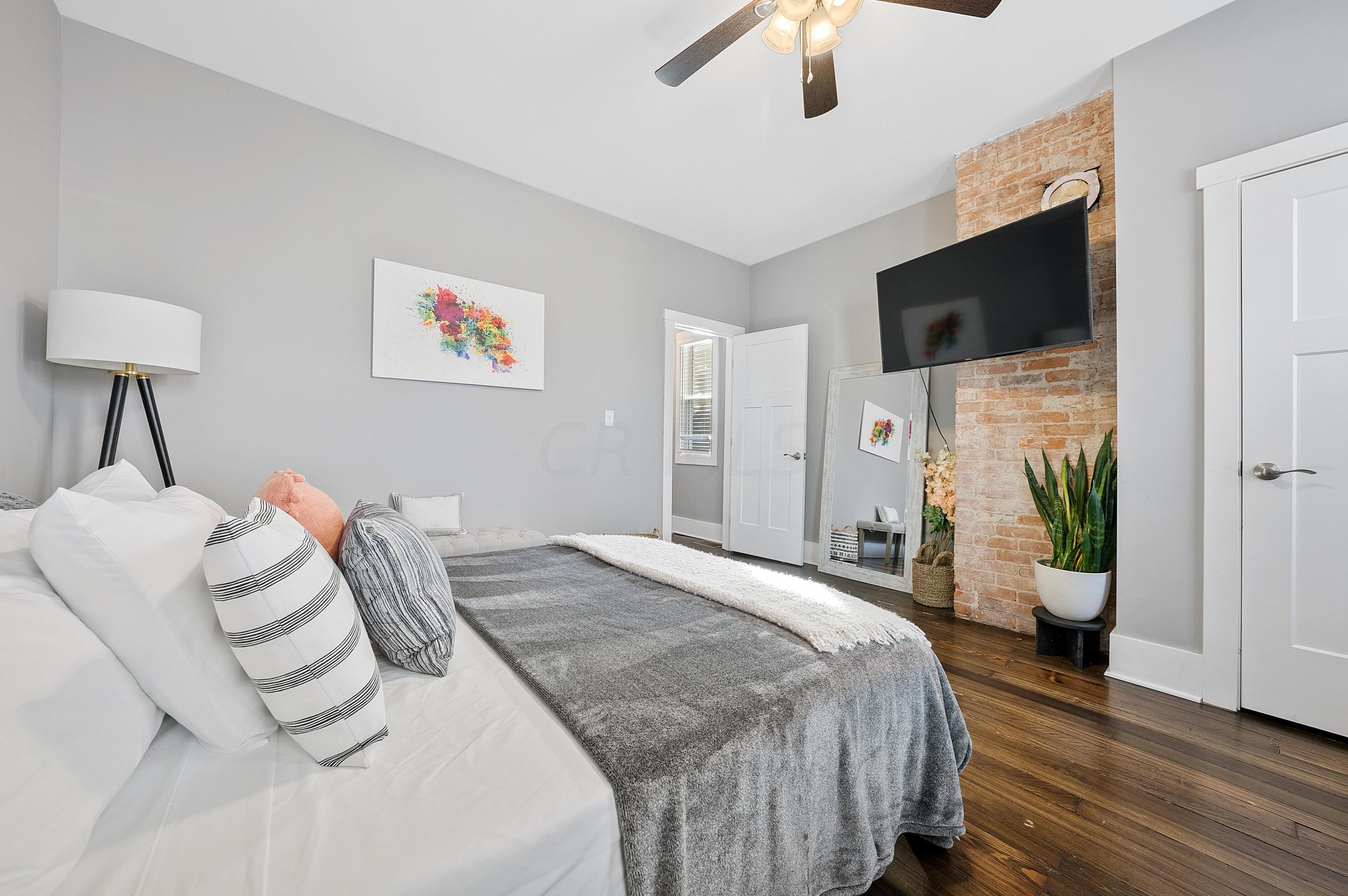 439 Deshler Ave, Columbus OH  43206-2716 exterior