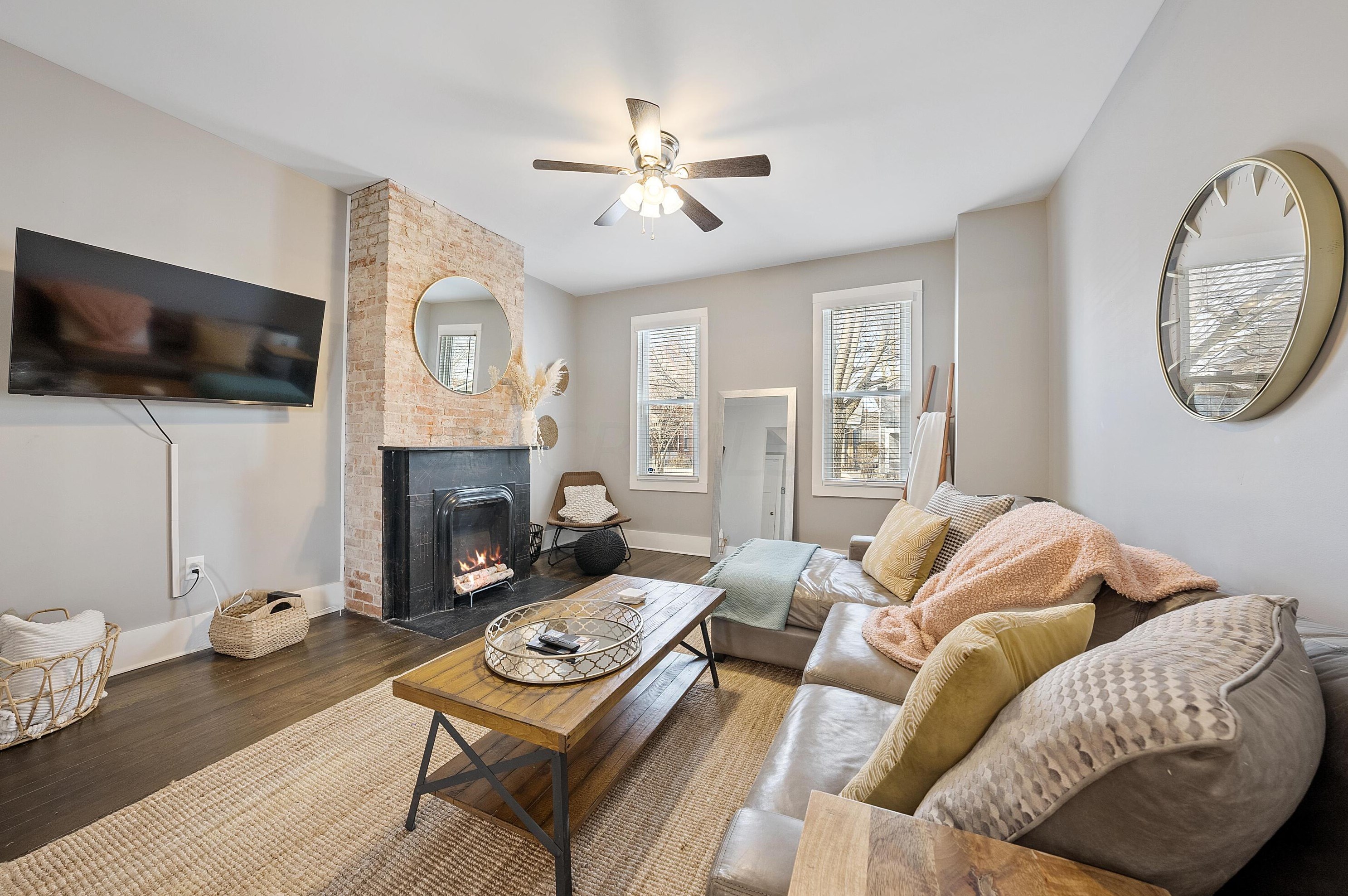 439 Deshler Ave, Columbus OH  43206-2716 exterior