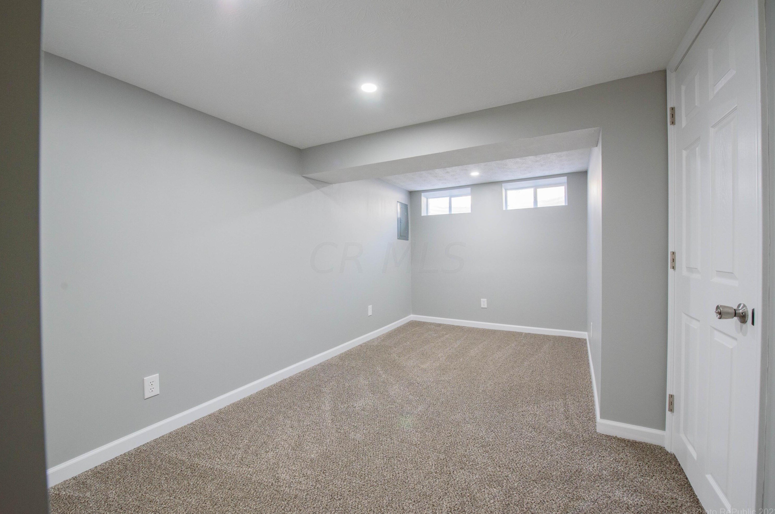 1972 Cooke Rd, Columbus OH  43224-2412 exterior