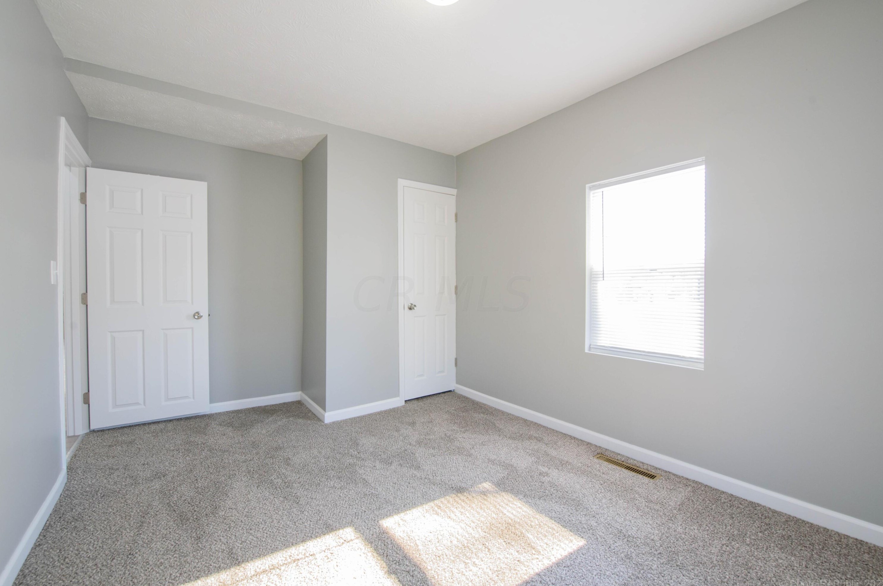 1972 Cooke Rd, Columbus OH  43224-2412 exterior