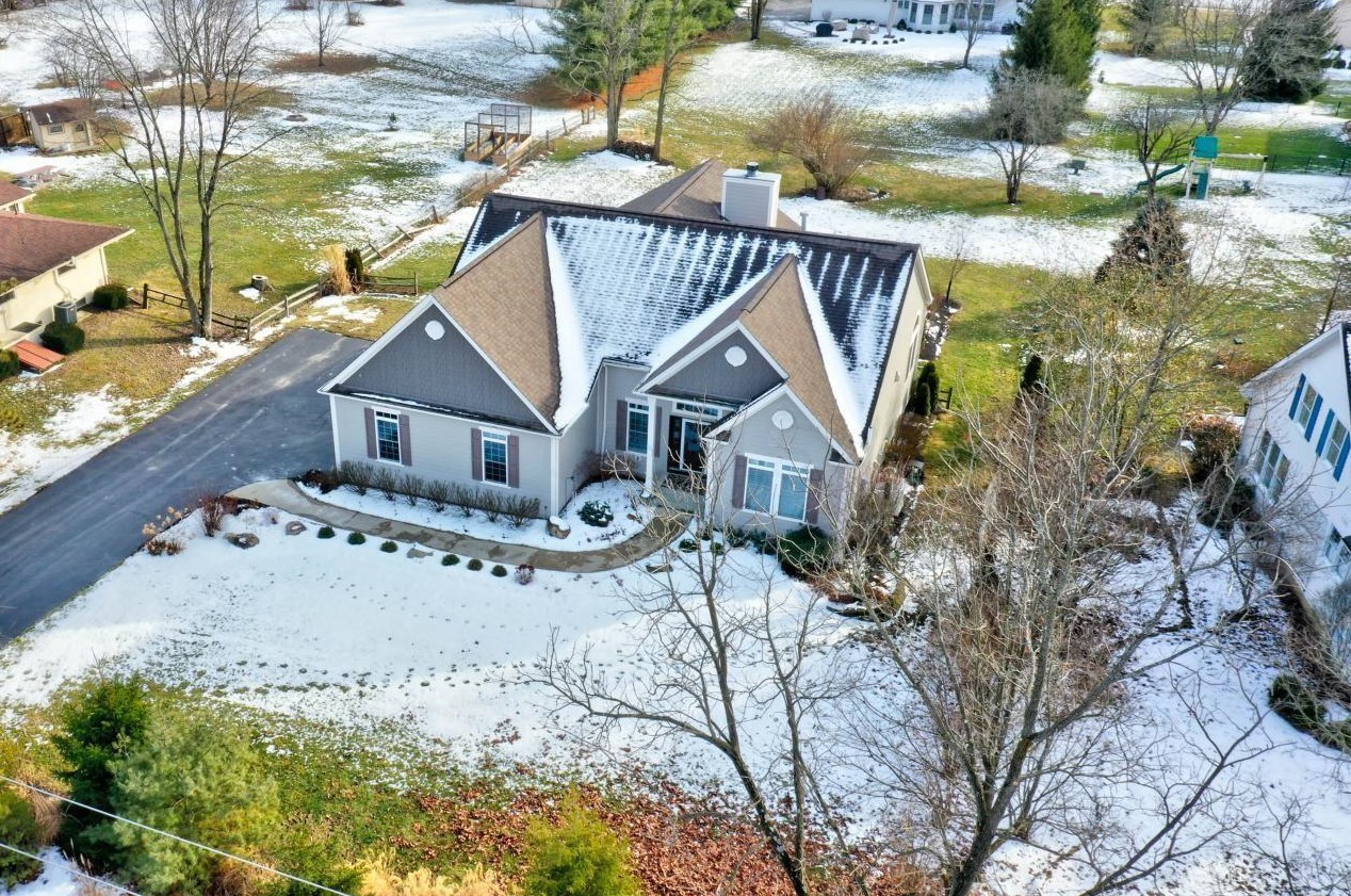 5805 Havens Cor Rd, Columbus OH 43230-3142 exterior