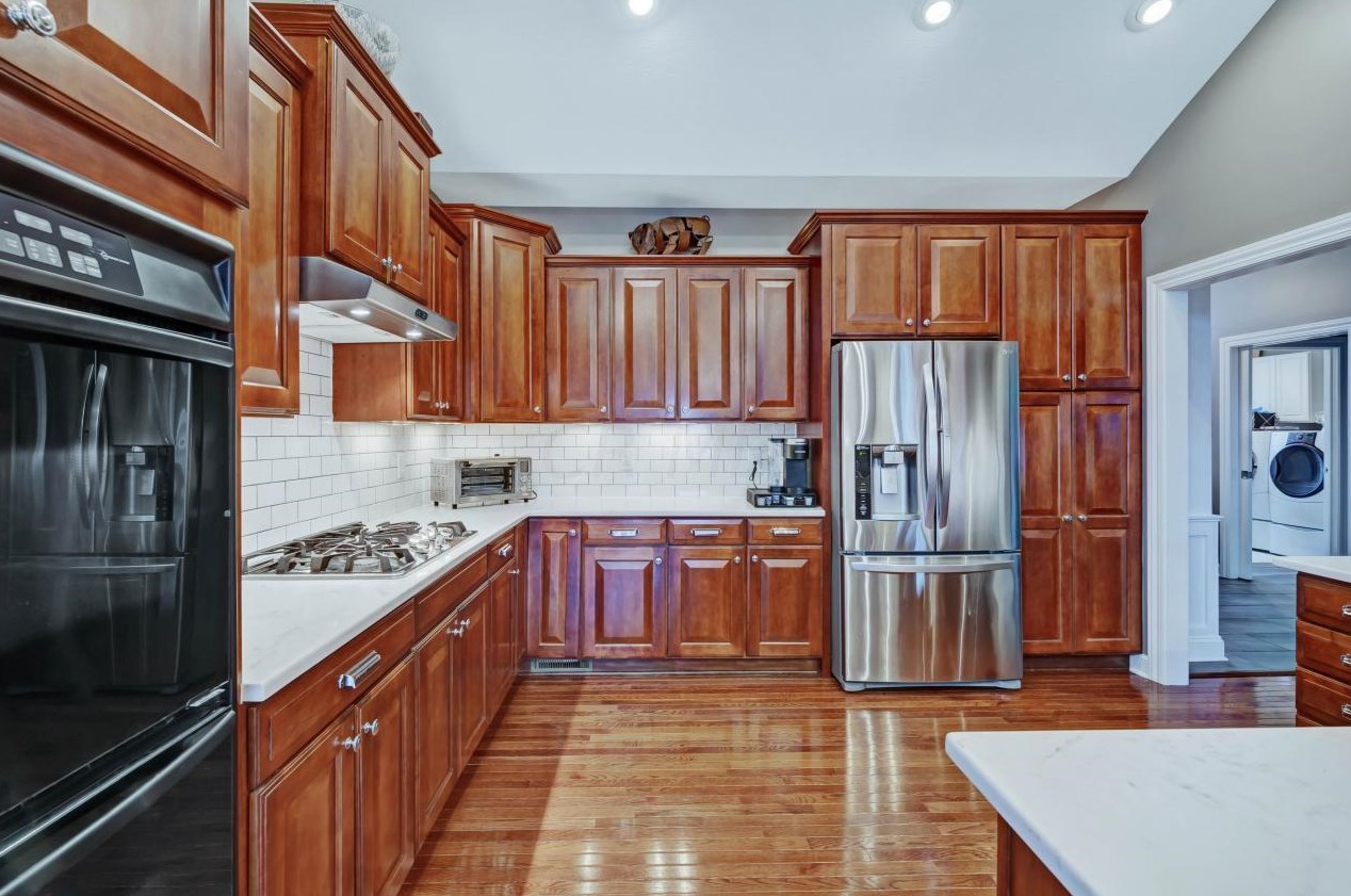 5805 Havens Cor Rd, Columbus OH 43230-3142 exterior