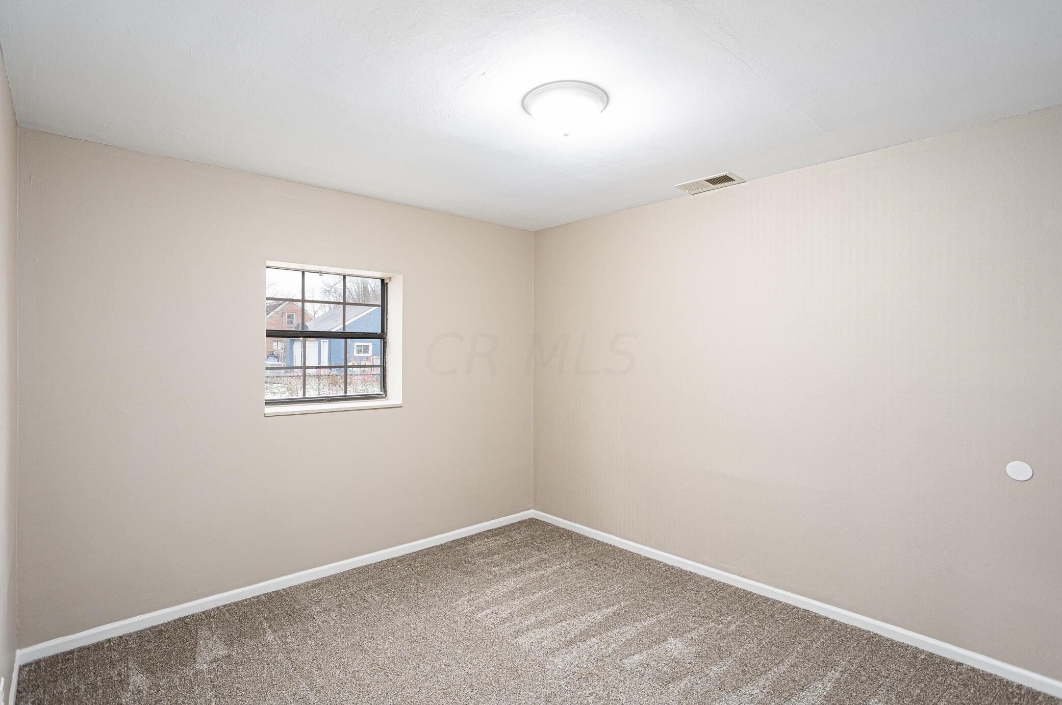 2833 Fairwood Ave, Columbus OH 43206-1870 exterior