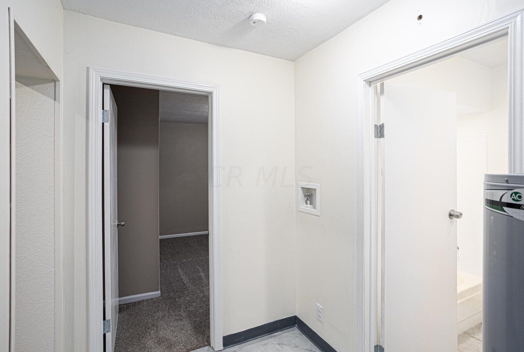 2833 Fairwood Ave, Columbus OH 43206-1870 exterior