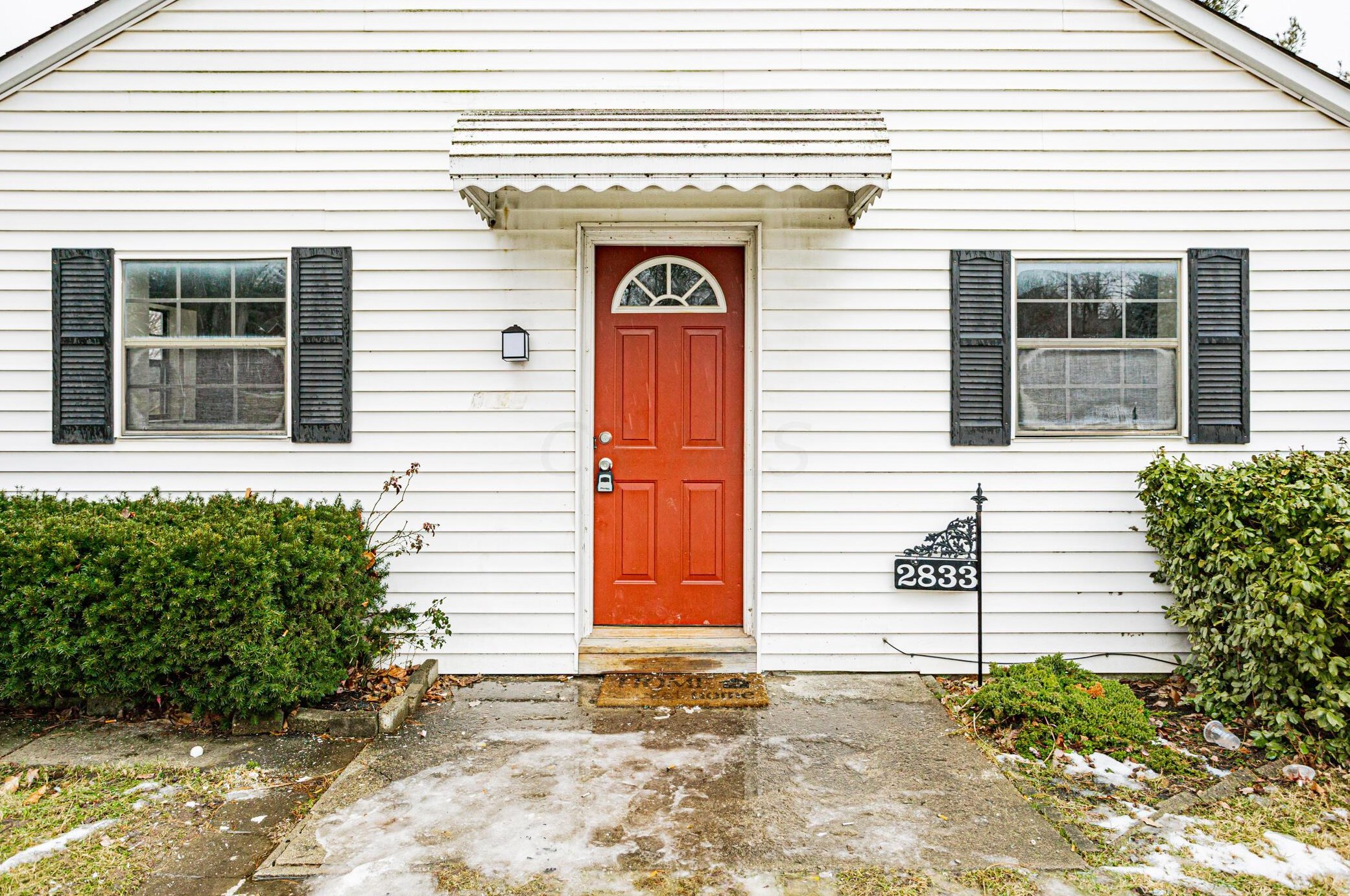 2833 Fairwood Ave, Columbus OH 43206-1870 exterior