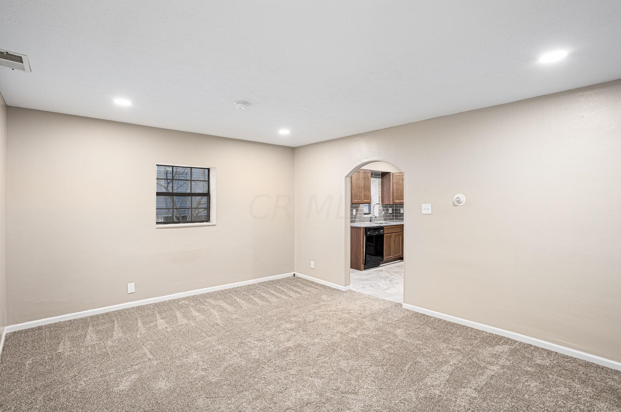 2833 Fairwood Ave, Columbus OH 43206-1870 exterior