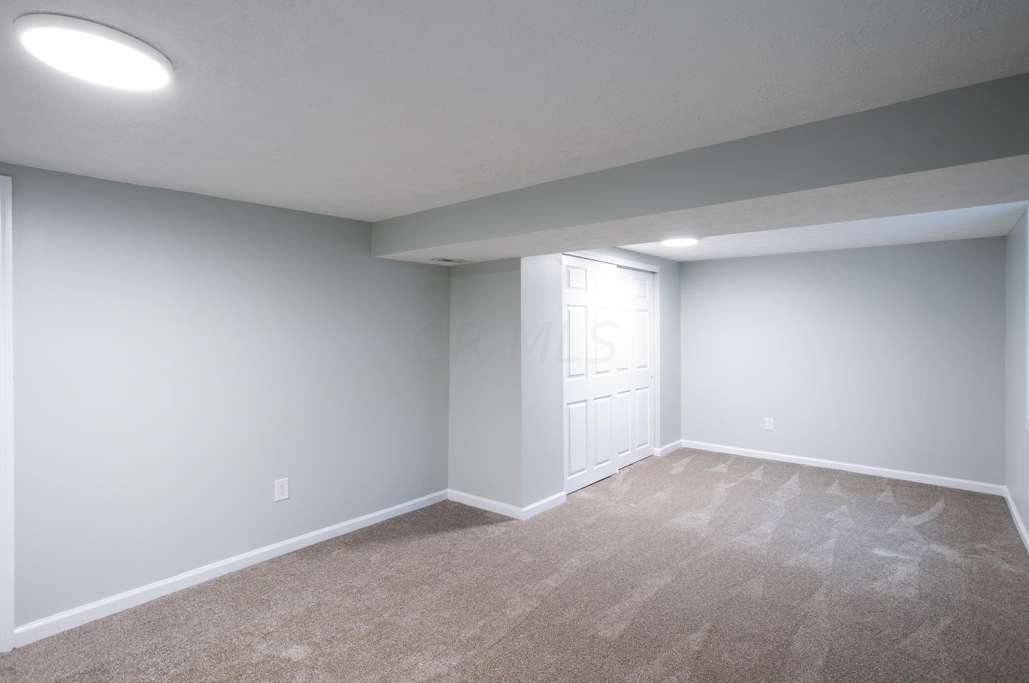 443 Carolann Ave, Columbus OH 43207-3111 exterior