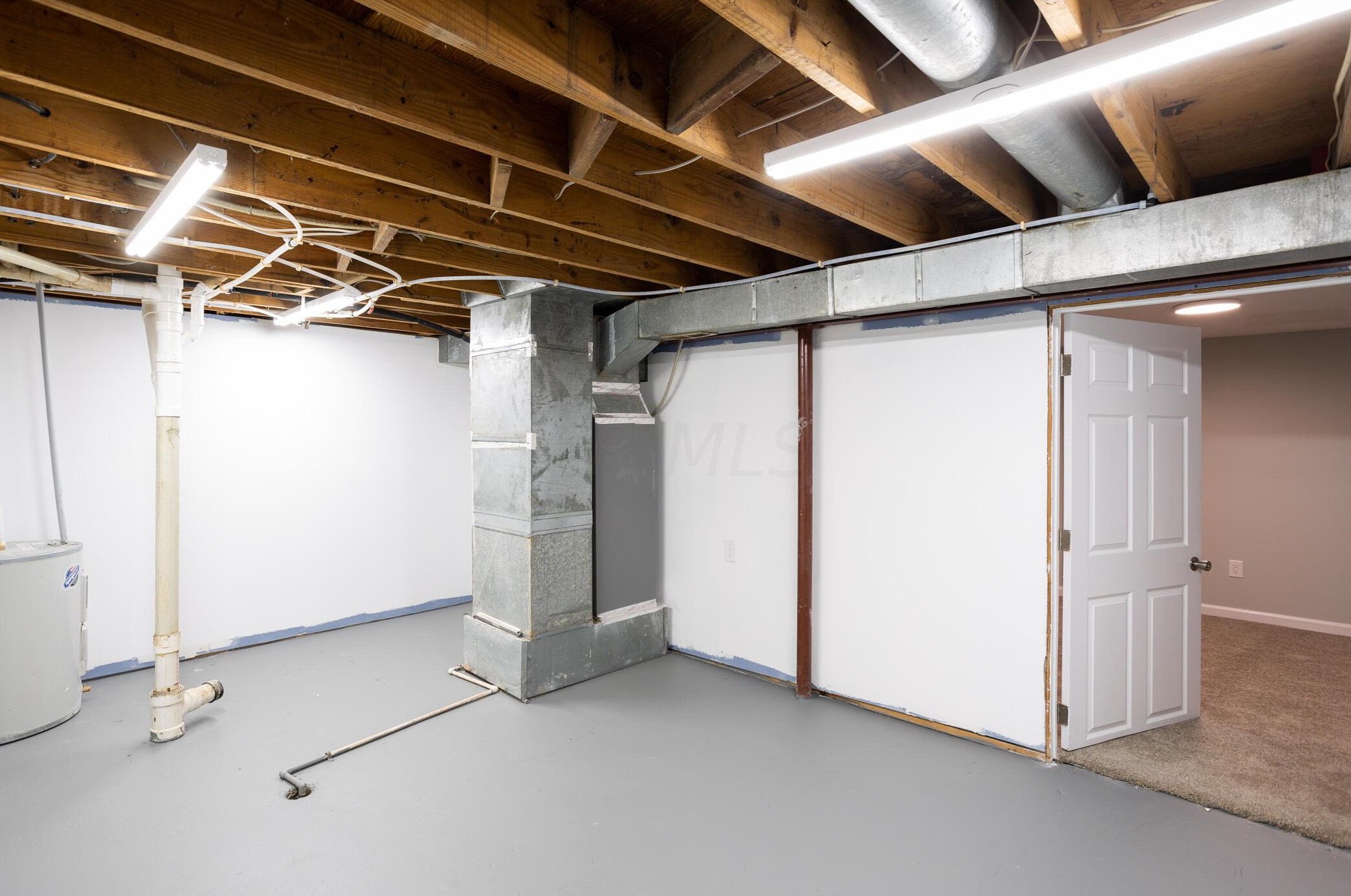 443 Carolann Ave, Columbus OH 43207-3111 exterior