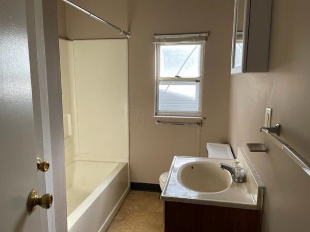 866 Ellsworth Ave, Columbus OH 43206-1707 exterior