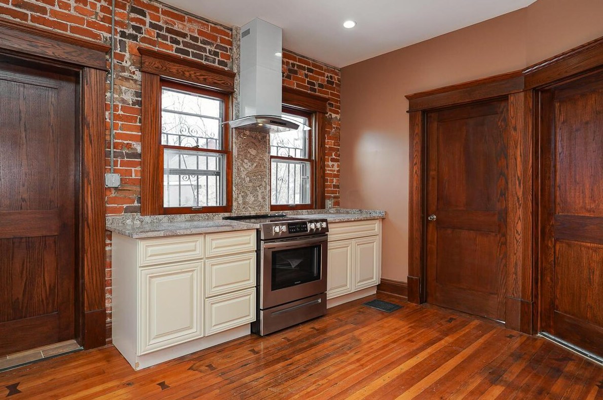 1557 High St, Columbus OH  43201-1154 exterior