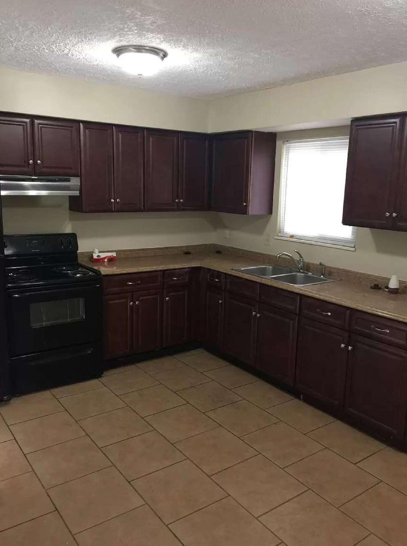 2836-2850 Baughman Ave, Columbus OH exterior