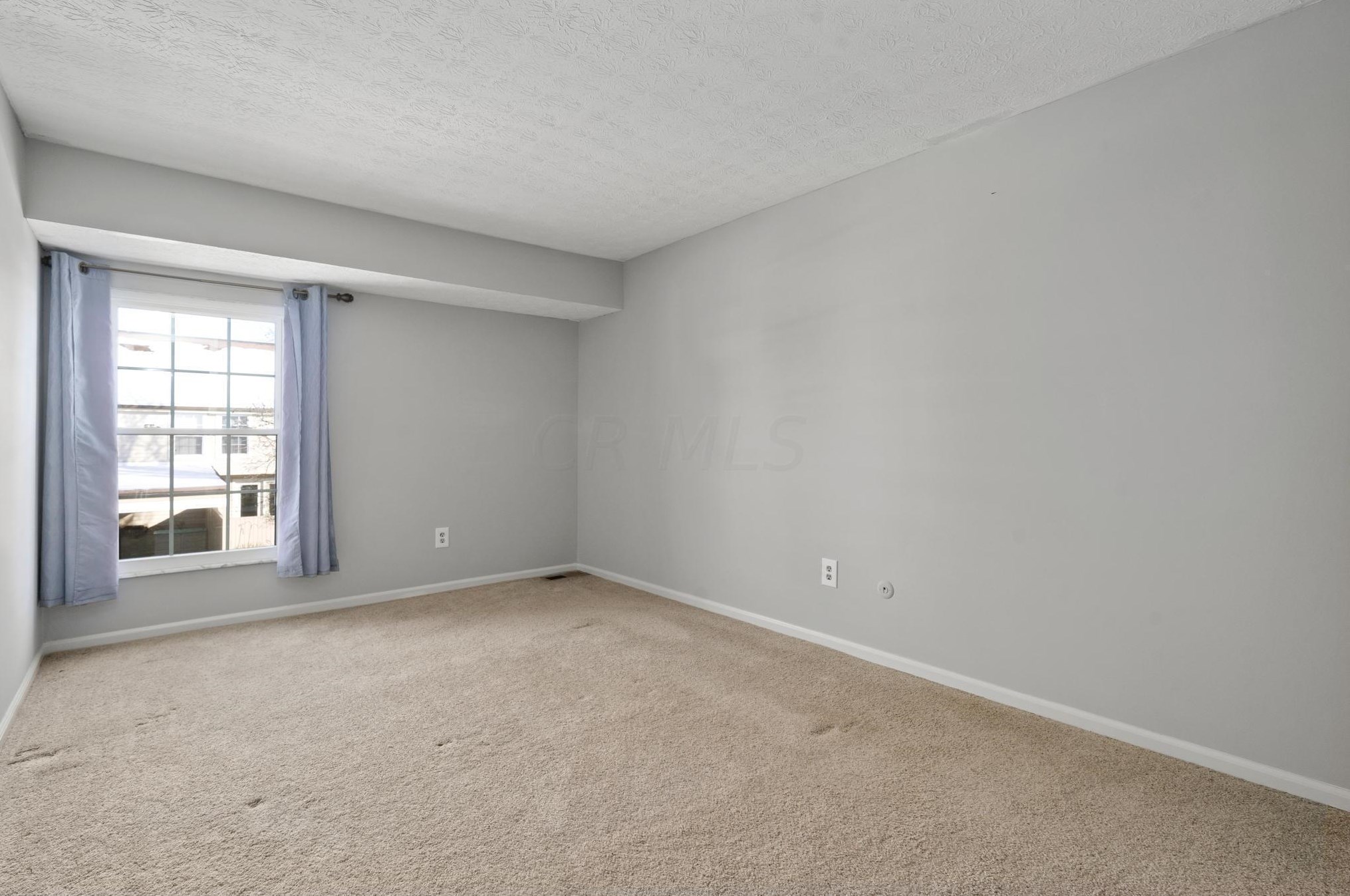 5123 Ranstead Ct, Columbus OH 43220-2545 exterior