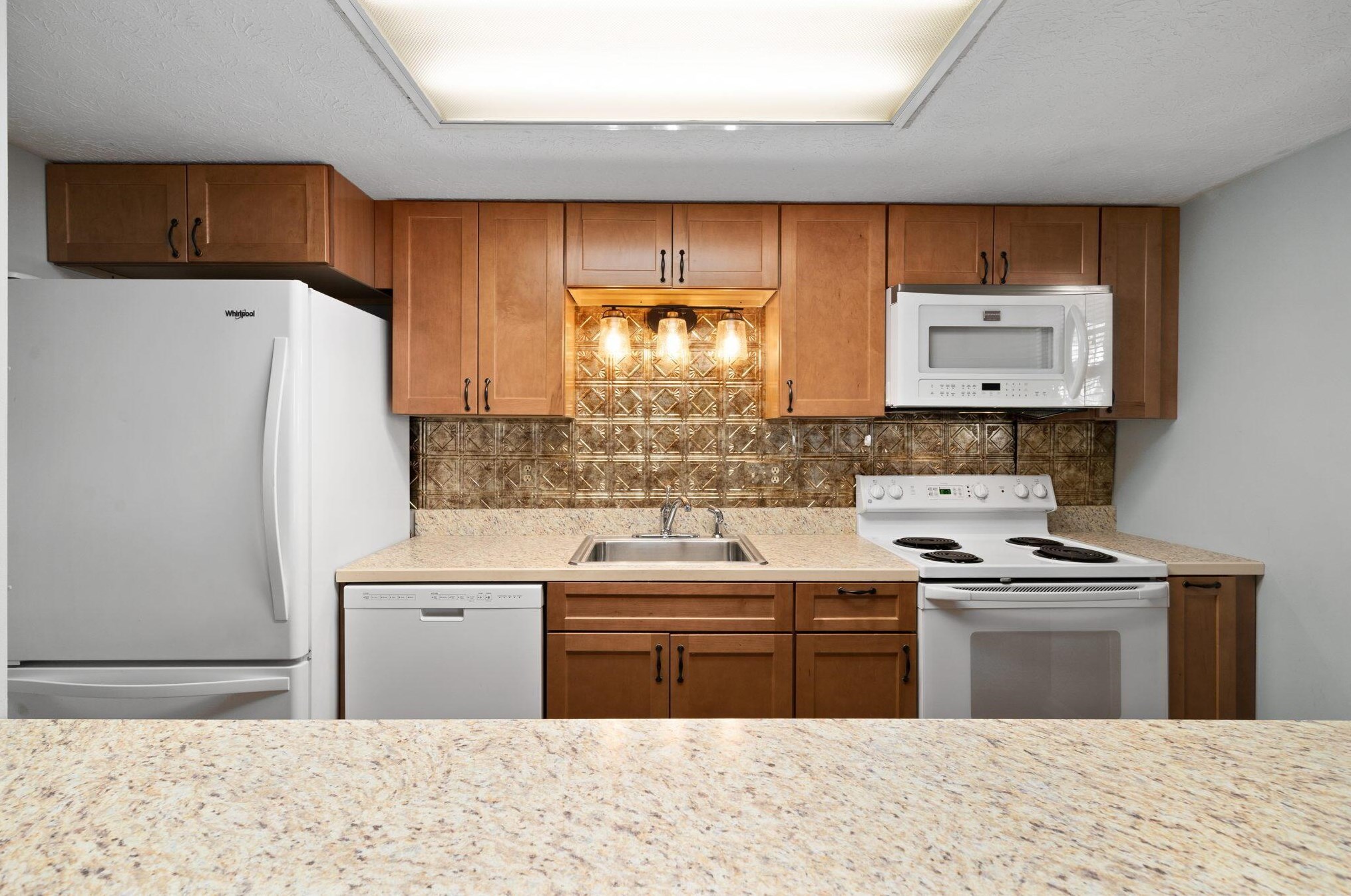 5123 Ranstead Ct, Columbus OH 43220-2545 exterior