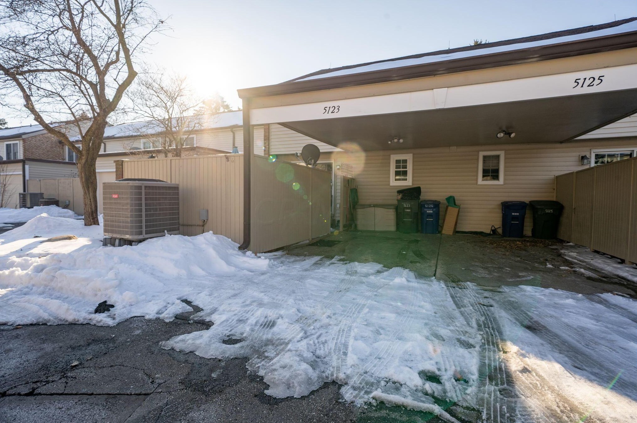 5123 Ranstead Ct, Columbus OH 43220-2545 exterior