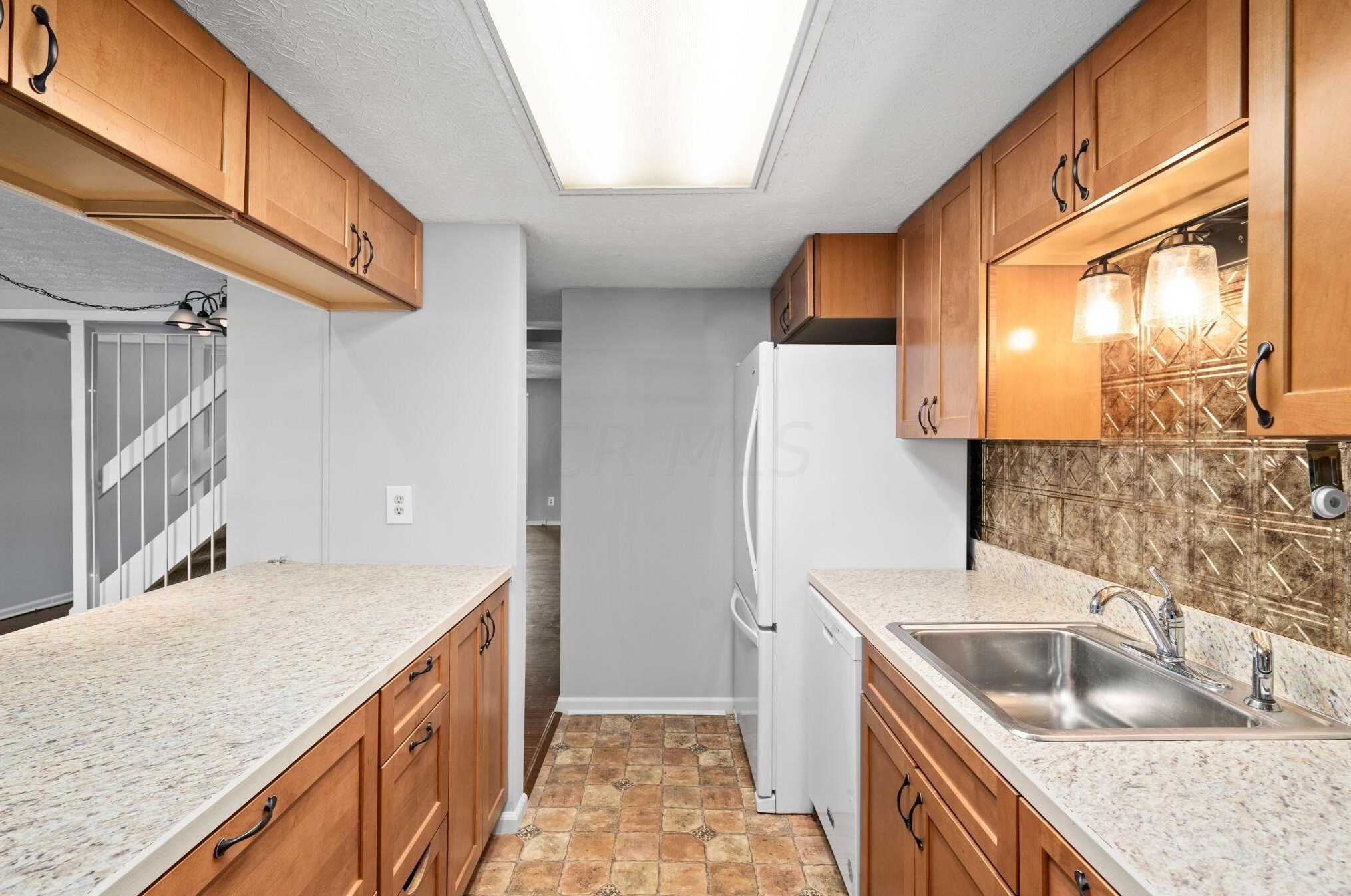 5123 Ranstead Ct, Columbus OH 43220-2545 exterior