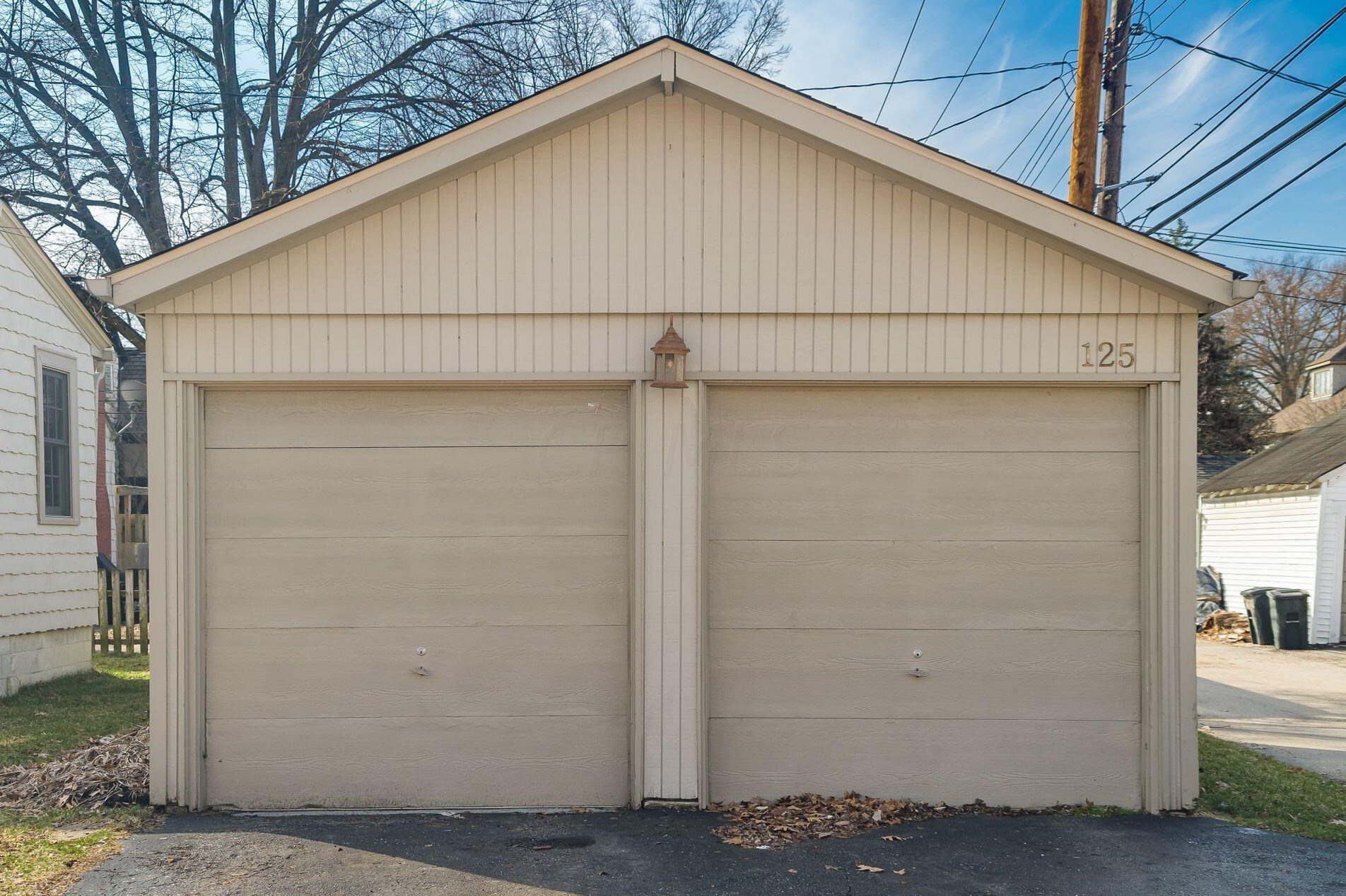 125 Stanwood Rd, Columbus OH 43209-1109 exterior