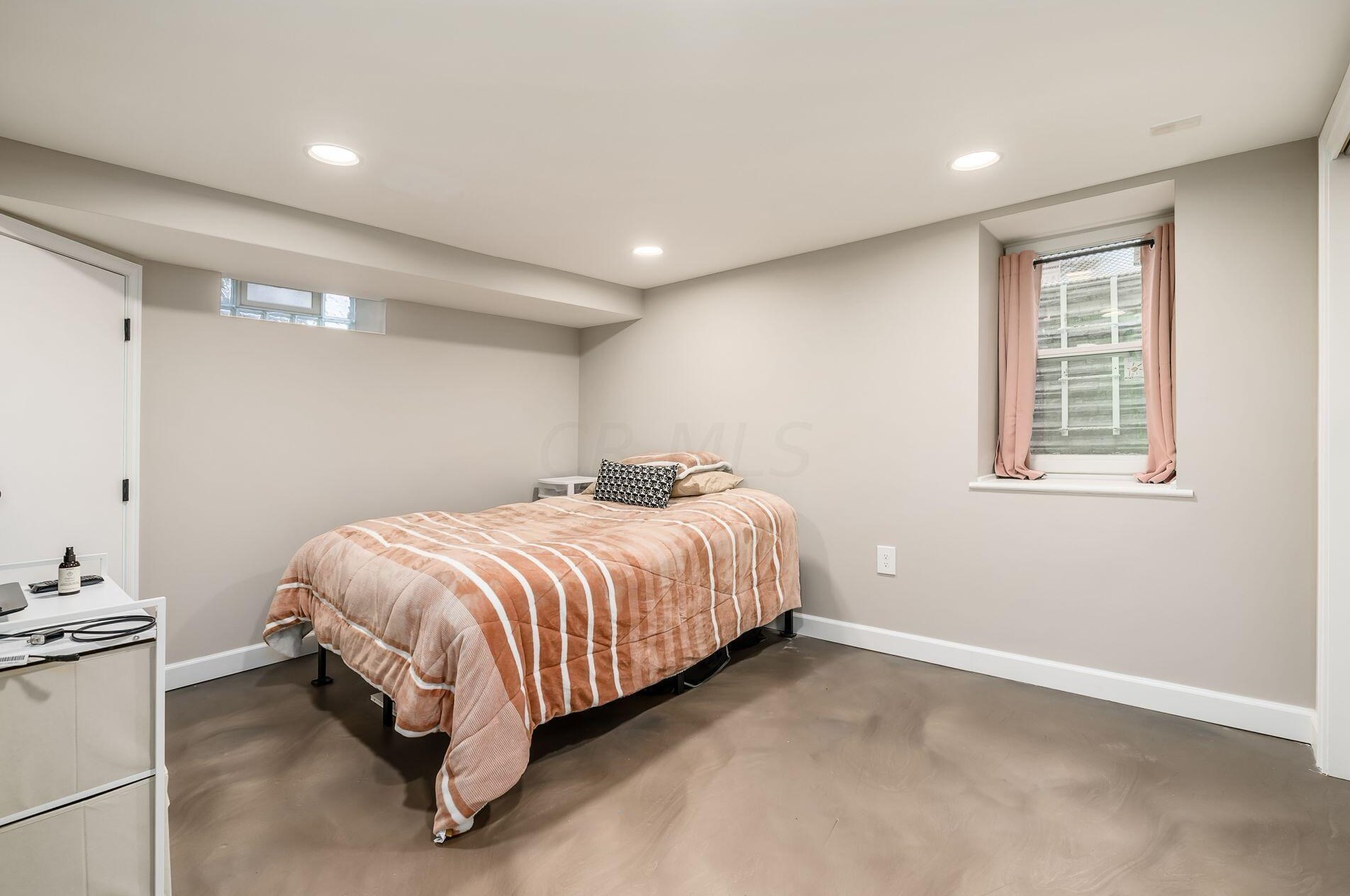 125 Stanwood Rd, Columbus OH 43209-1109 exterior