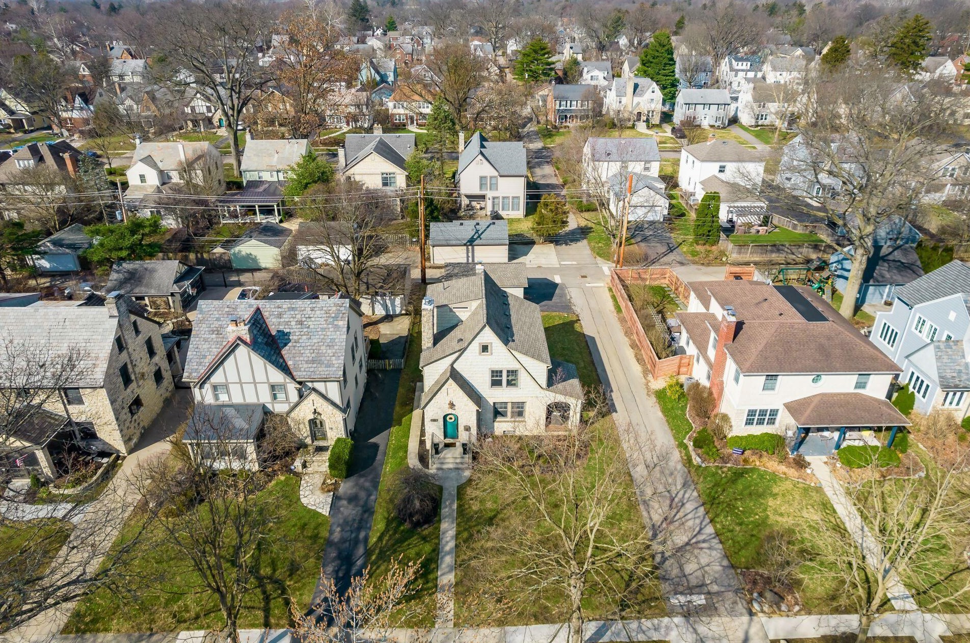 125 Stanwood Rd, Columbus OH 43209-1109 exterior