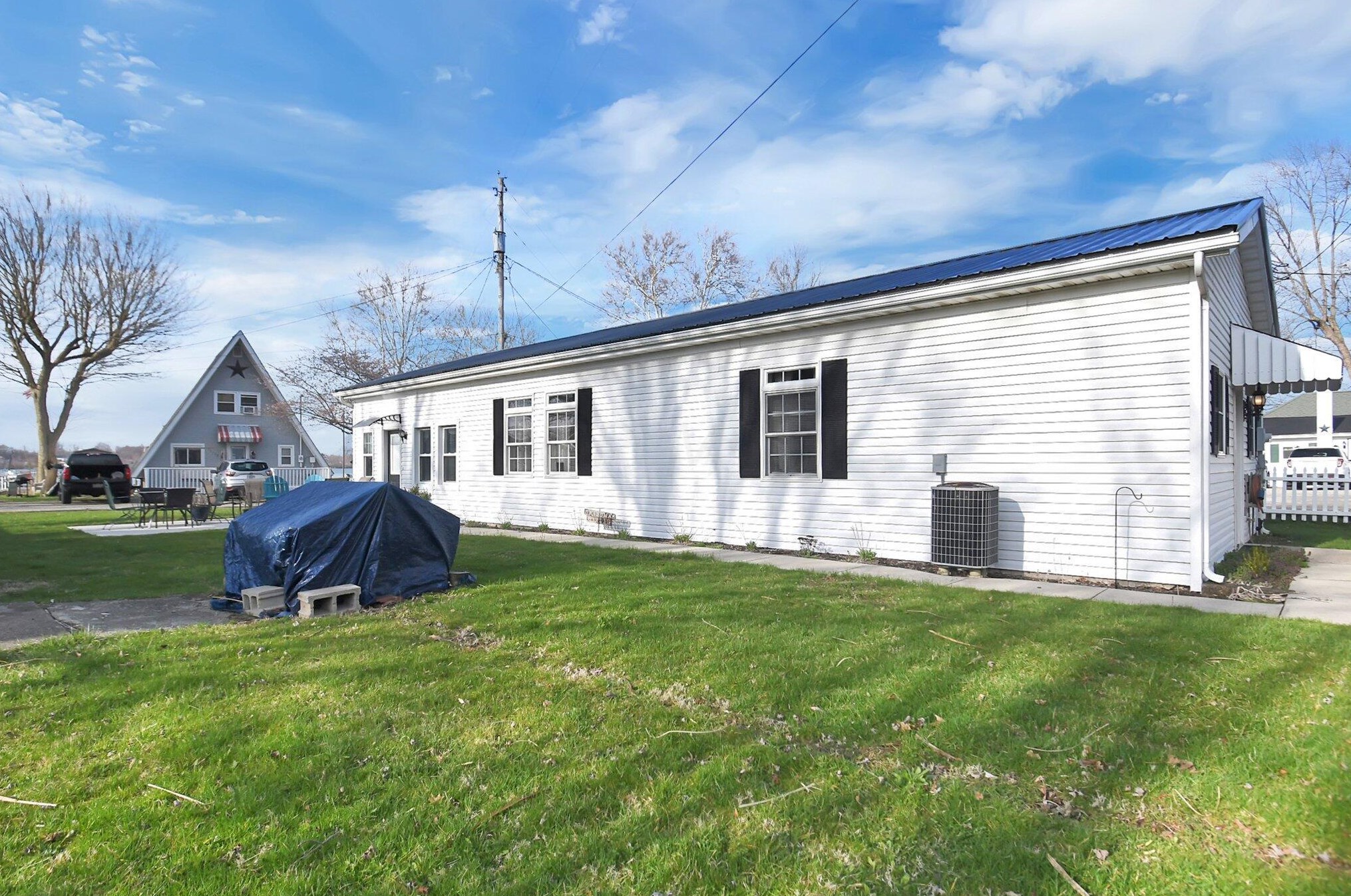 13969 Custers Point Rd, Thornville OH  43076-9244 exterior