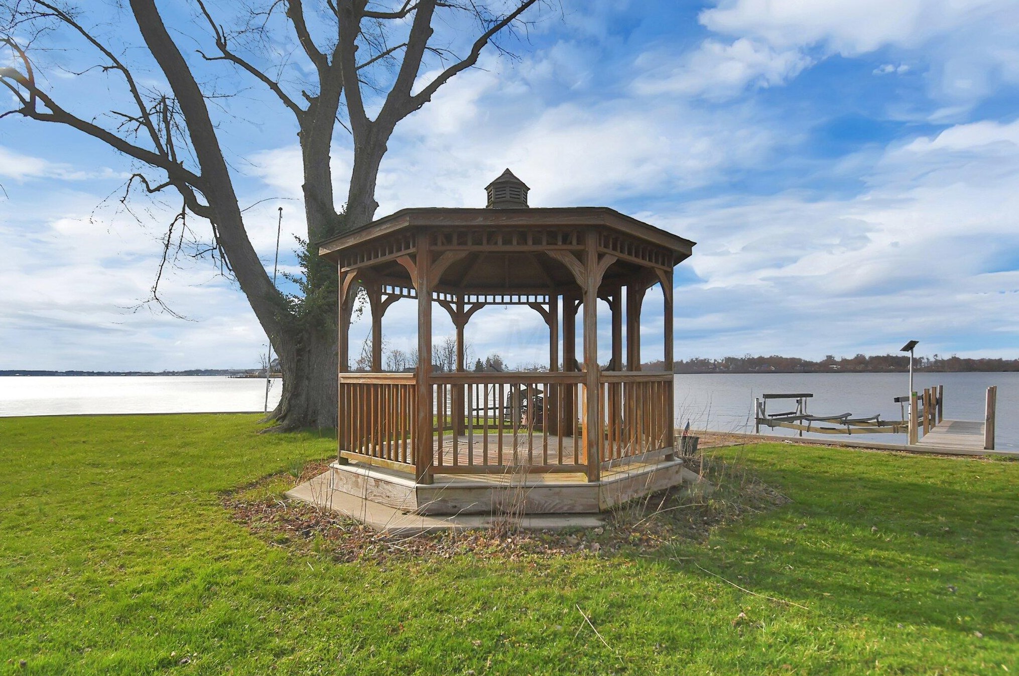 13969 Custers Point Rd, Thornville OH  43076-9244 exterior